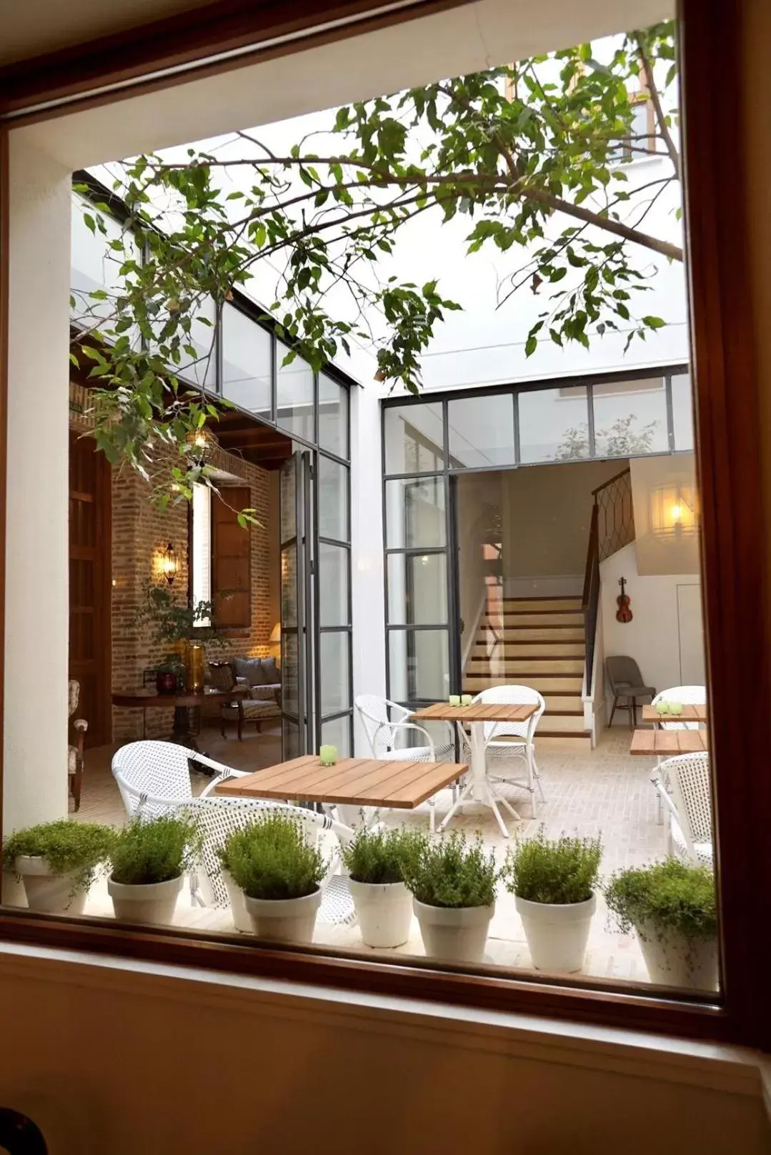 Patio in Hotel Amadeus Sevilla