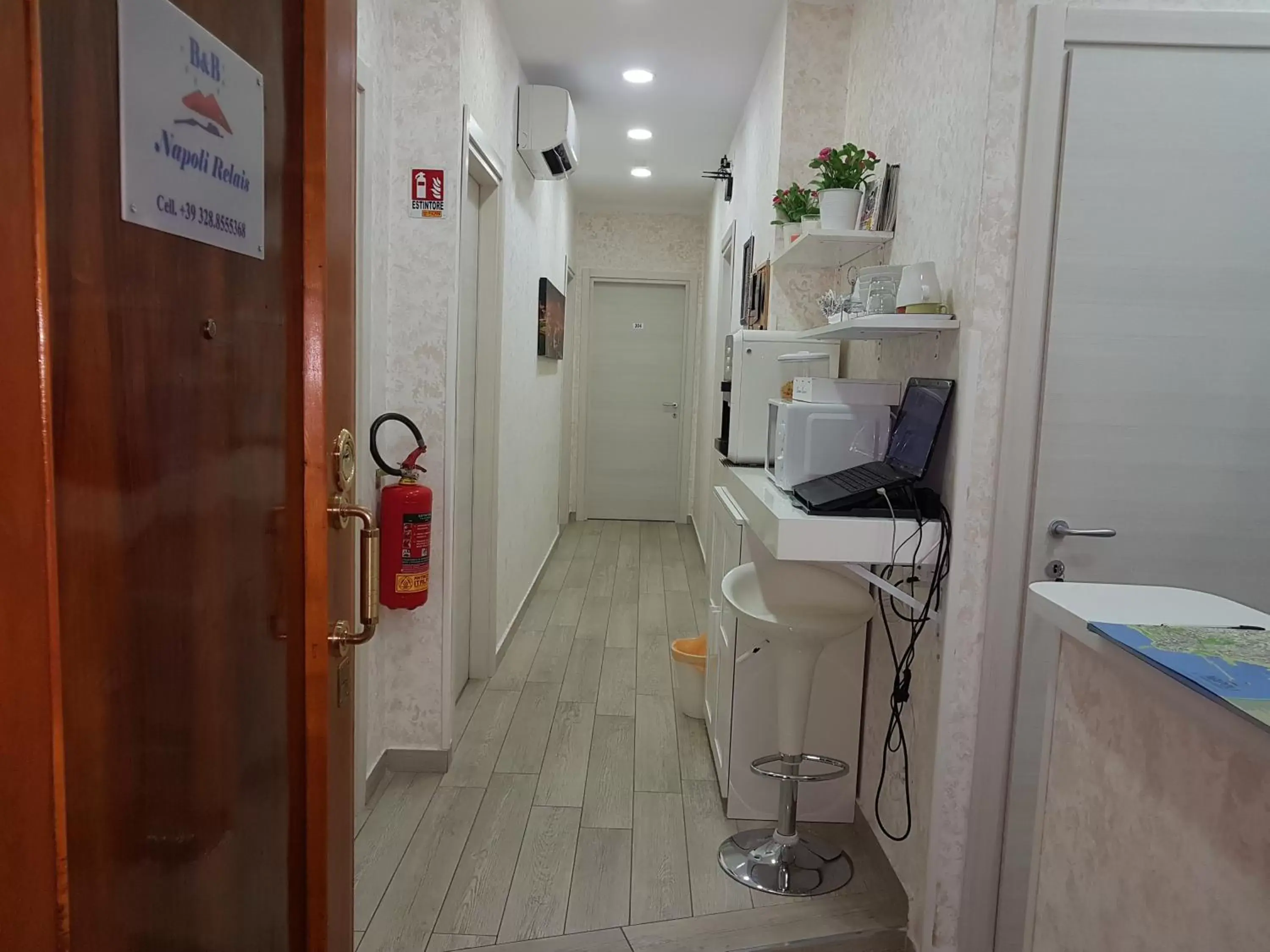 Lobby or reception, Bathroom in Napoli Relais
