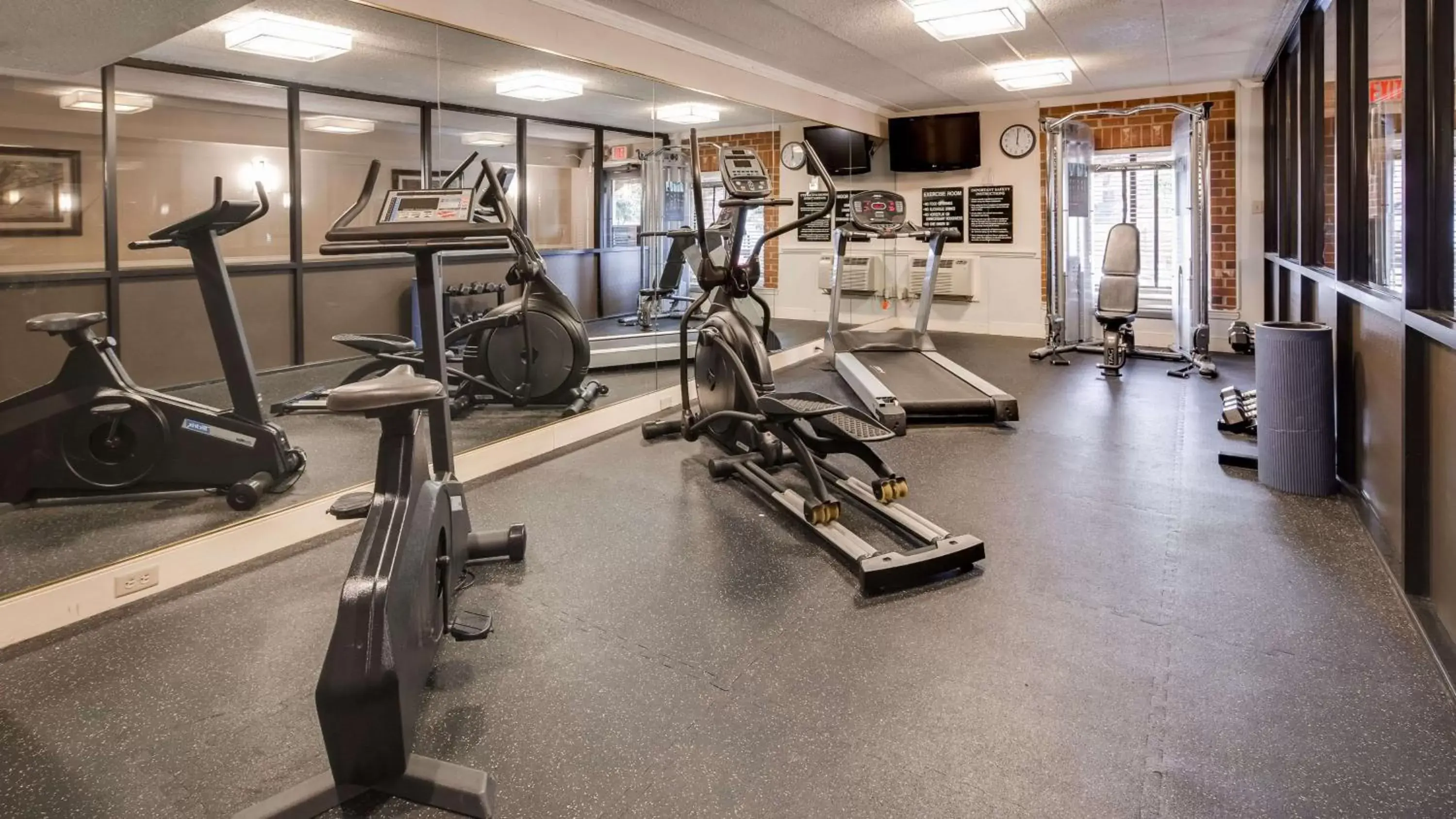 Fitness centre/facilities, Fitness Center/Facilities in Best Western PLUS Governor's Inn Richmond