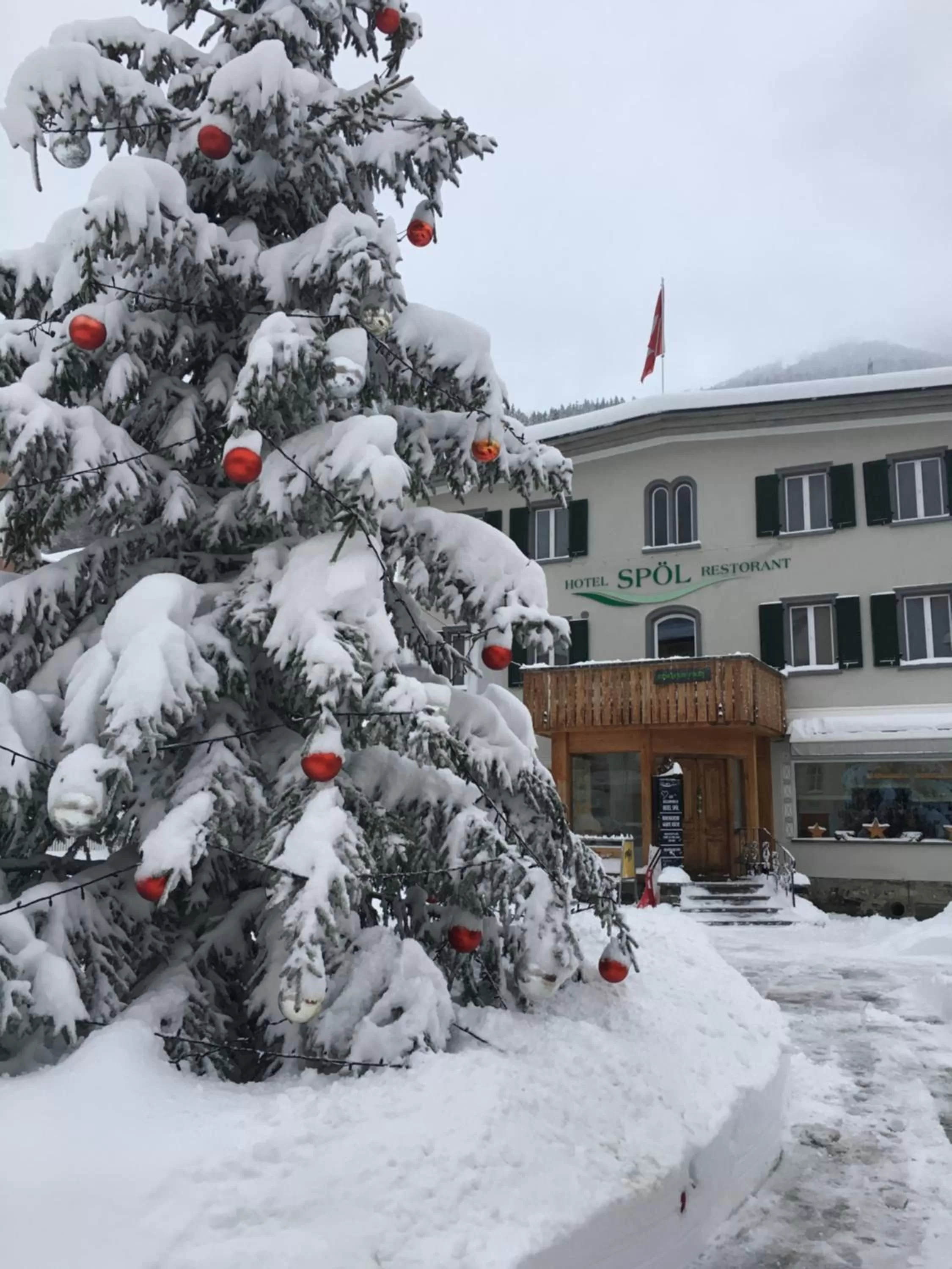 Facade/entrance in Hotel Spöl Restaurant