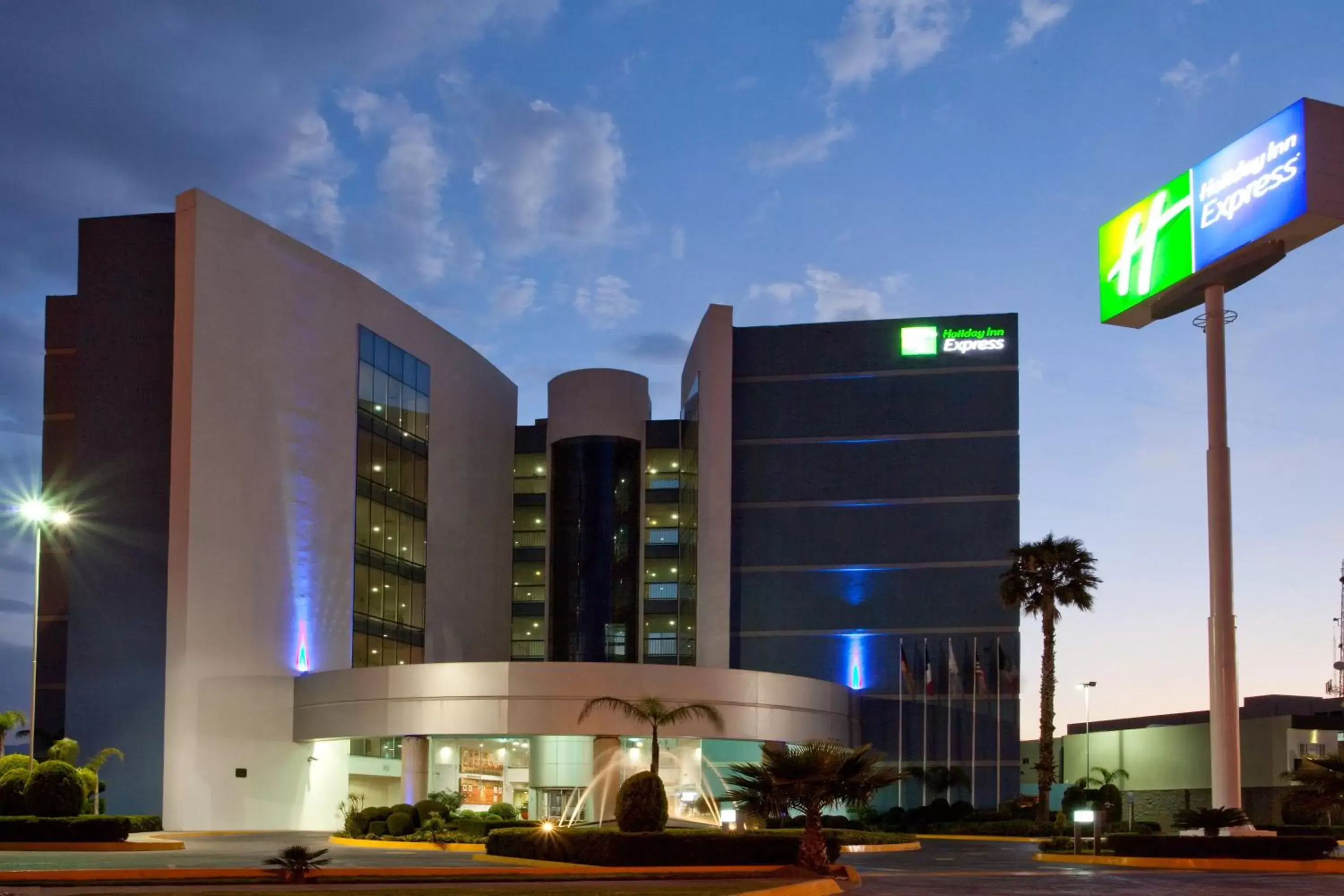 Property Building in Holiday Inn Express San Luis Potosí, an IHG Hotel