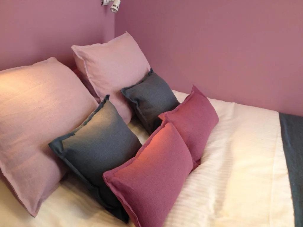 Bed in Hôtel de la Croix-Rousse