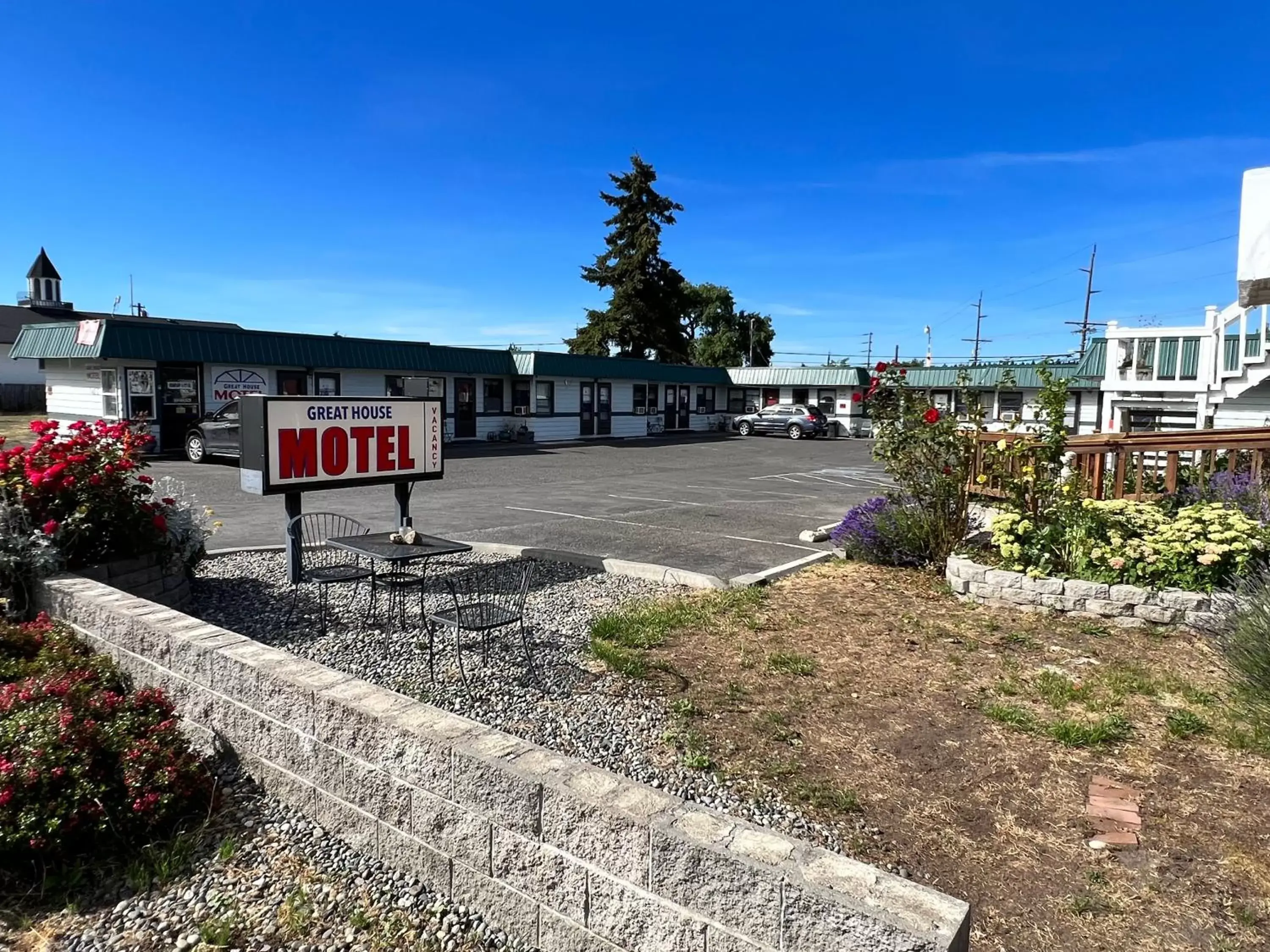 Property Building in Great House Motel