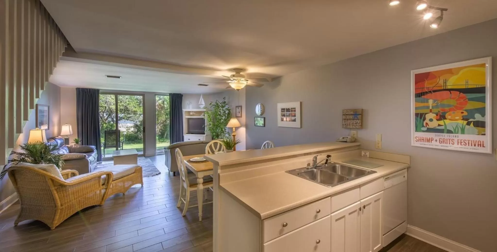 Kitchen or kitchenette in Villas by the Sea Resort & Conference Center