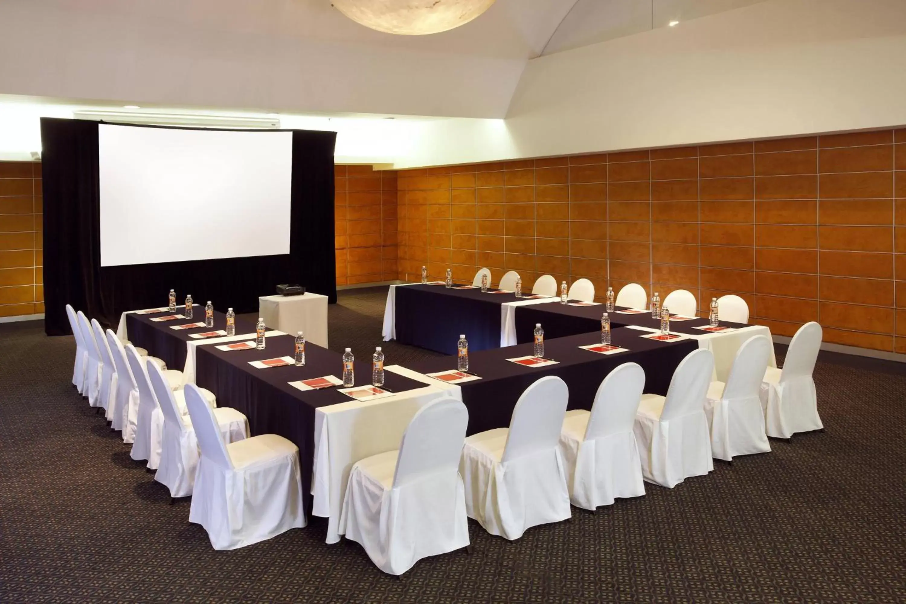 Meeting/conference room in Marriott Tijuana Hotel