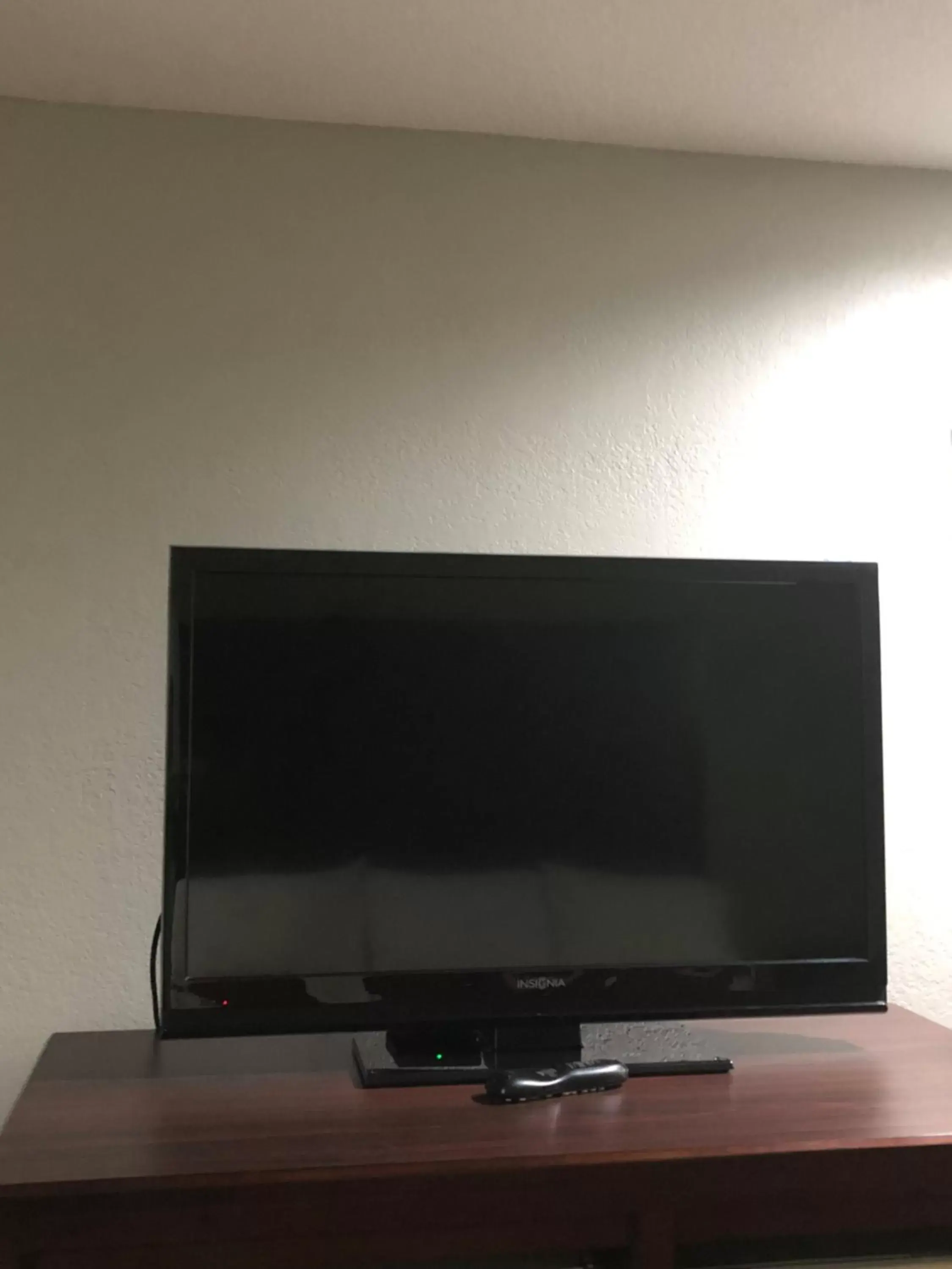 TV/Entertainment Center in Texas Inn and Suites Lufkin