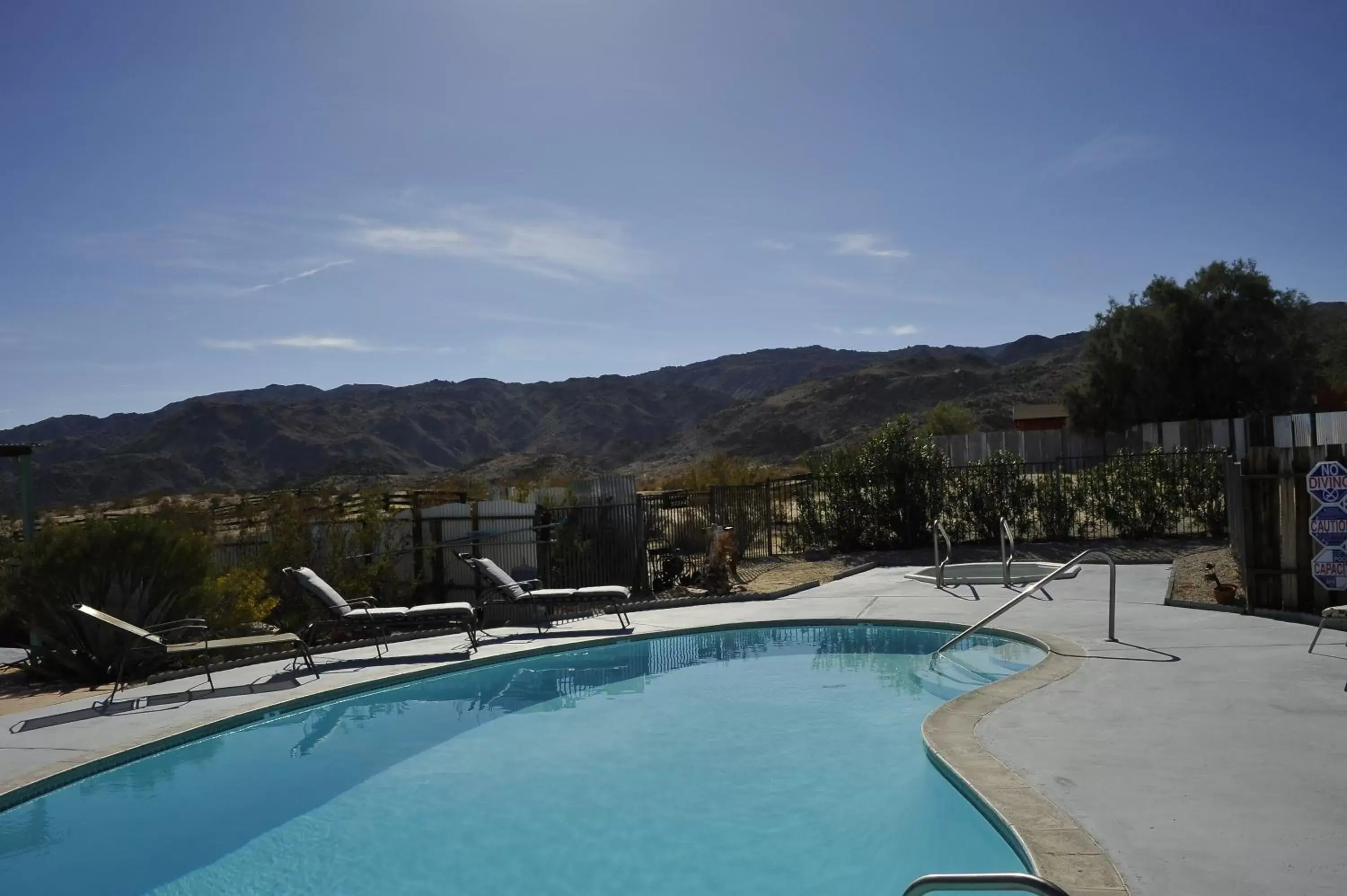Natural landscape, Swimming Pool in Harmony Motel