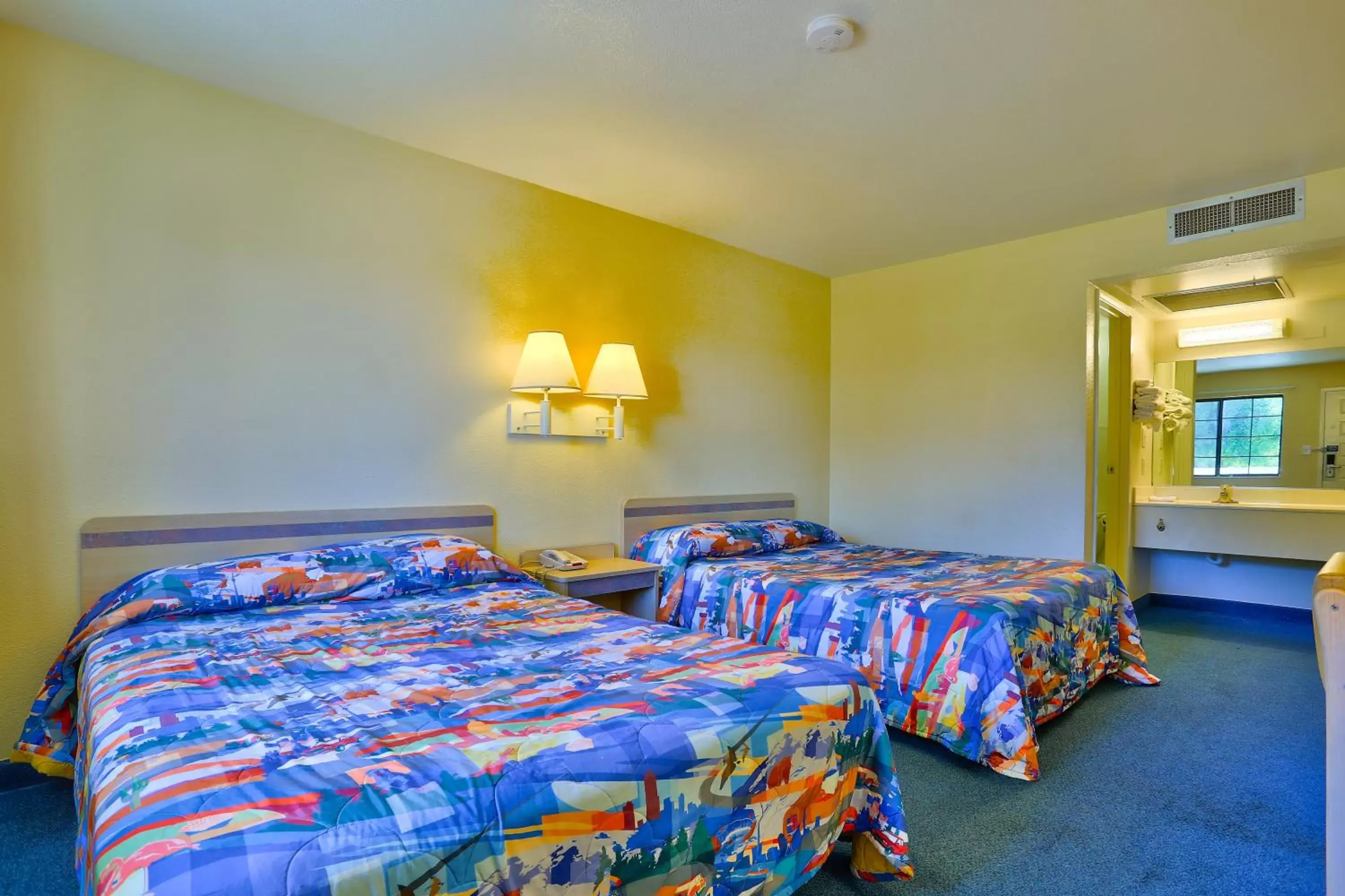 Bedroom, Bed in Motel 6-Kingman, AZ - Route 66 East