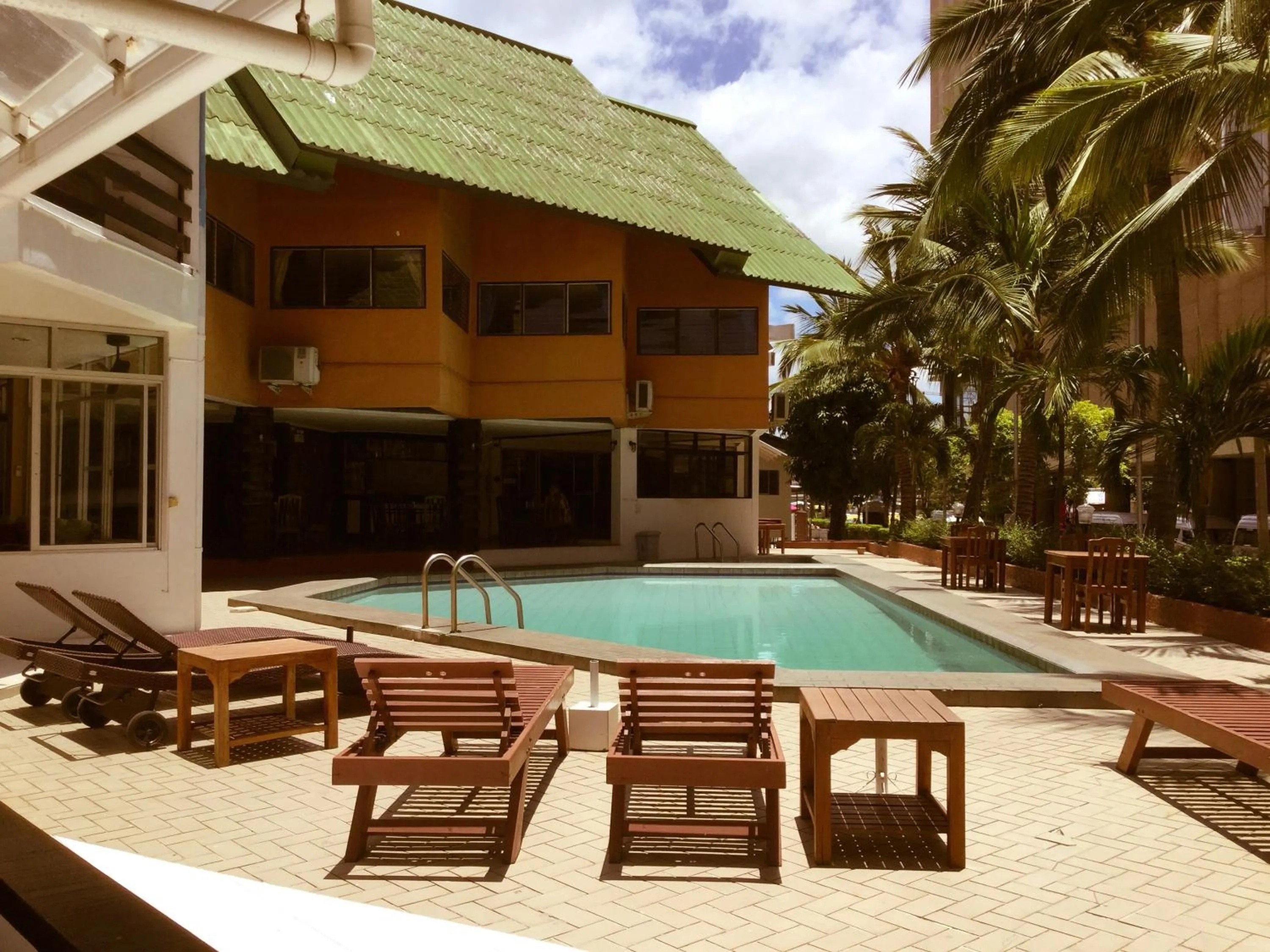 Property building in Pattaya At Nine