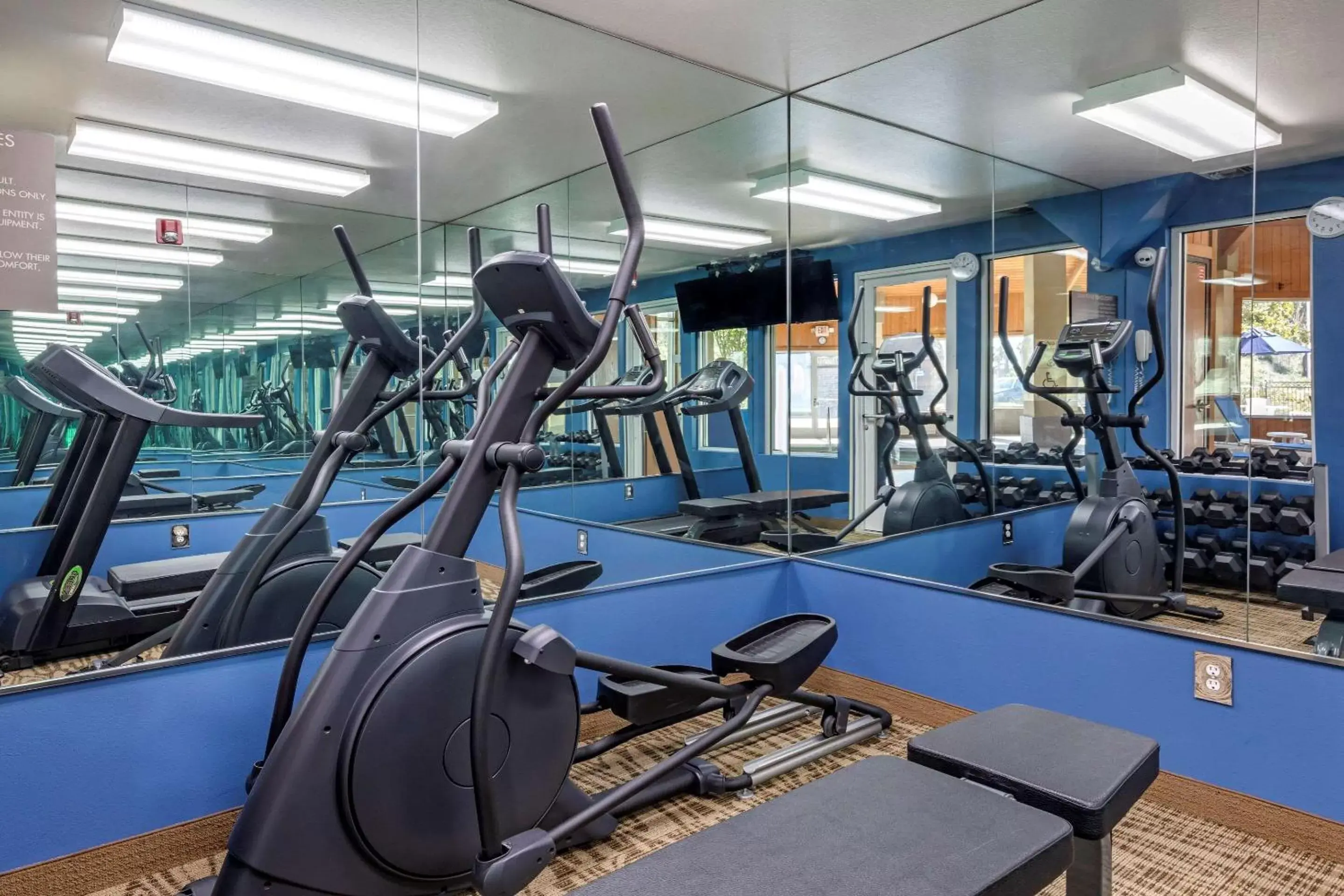 Fitness centre/facilities, Fitness Center/Facilities in Comfort Inn Fontana