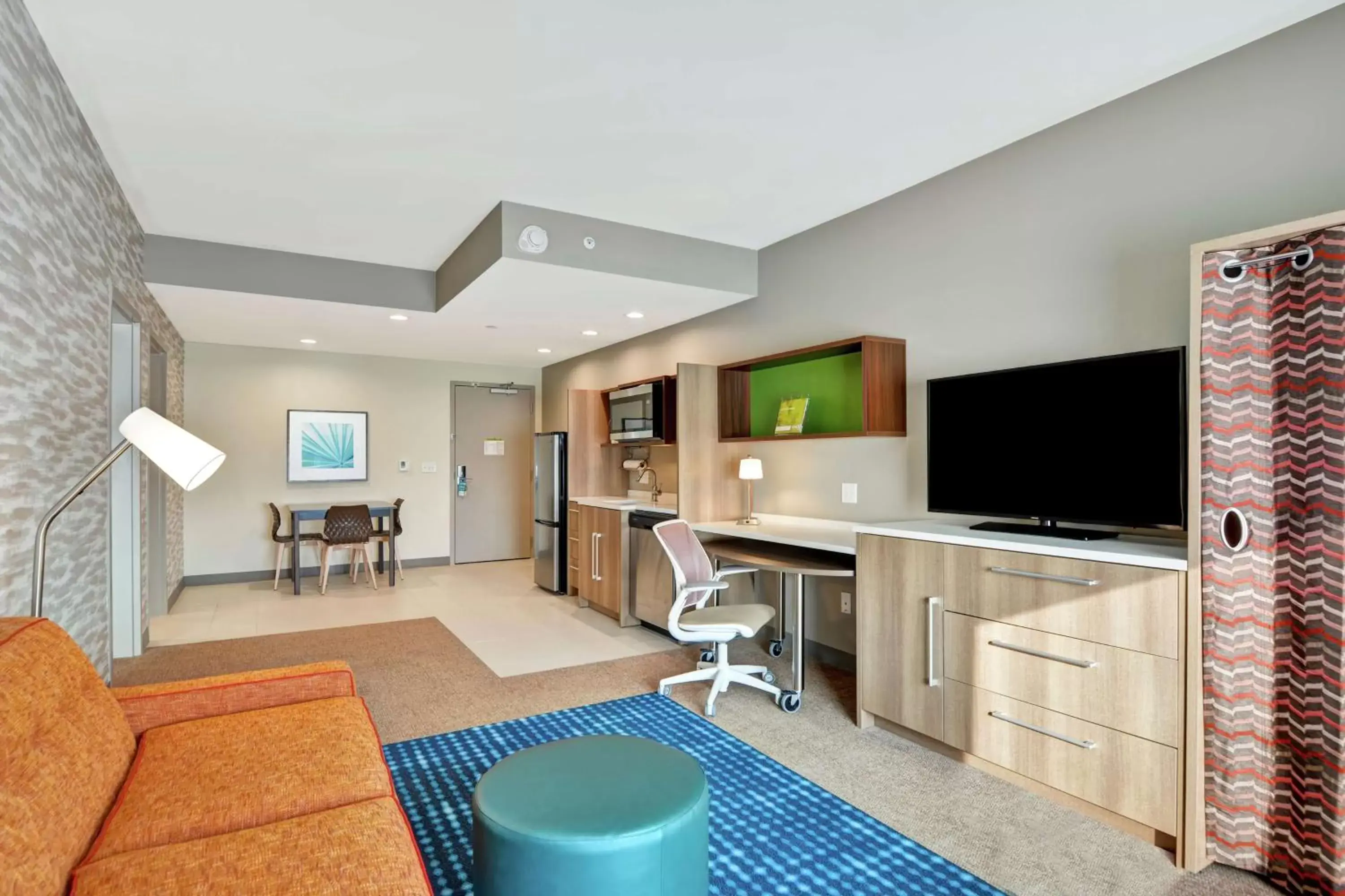 Bedroom, Seating Area in Home2 Suites By Hilton Charlotte Piper Glen