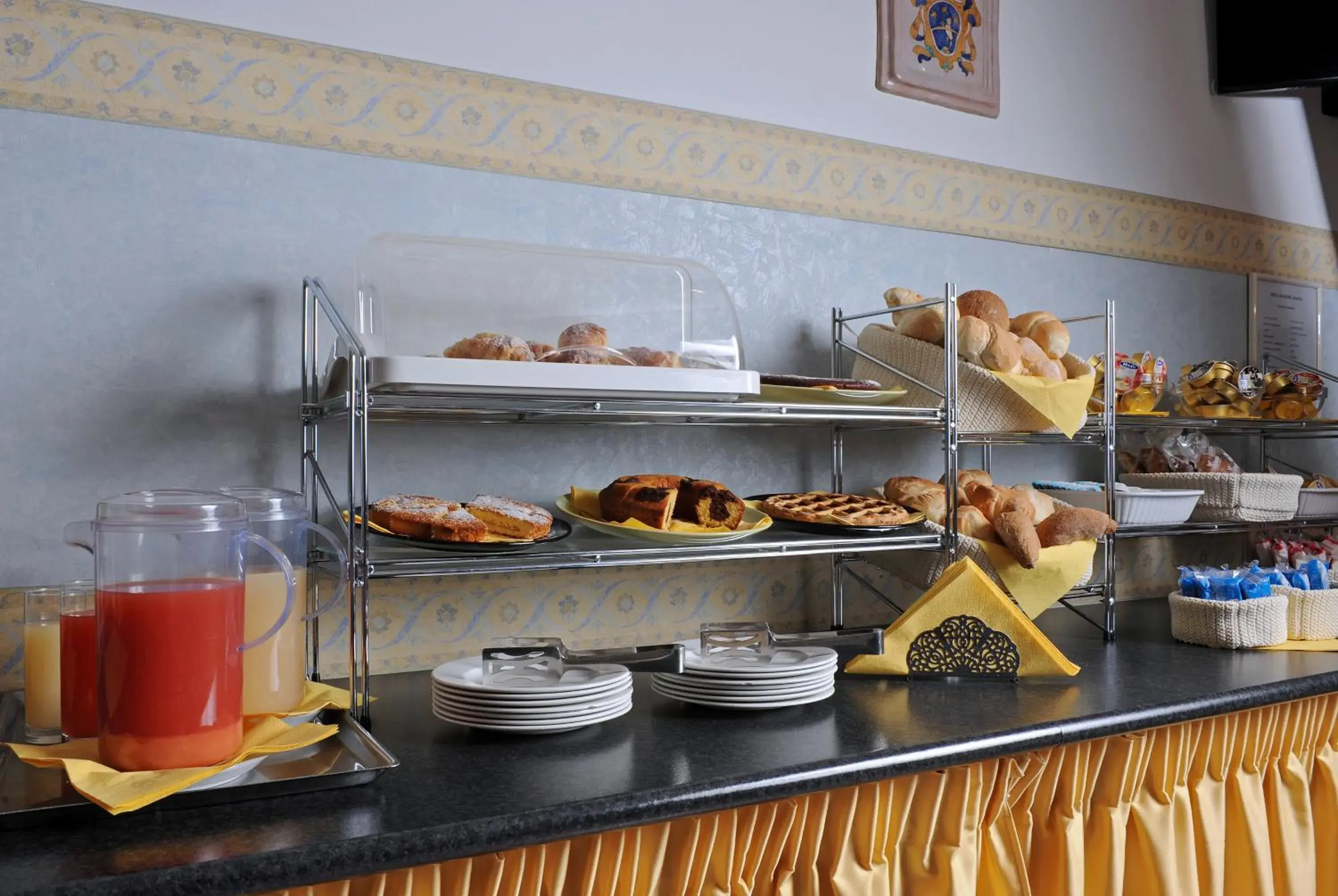 Buffet breakfast, Food in Tuscia Hotel