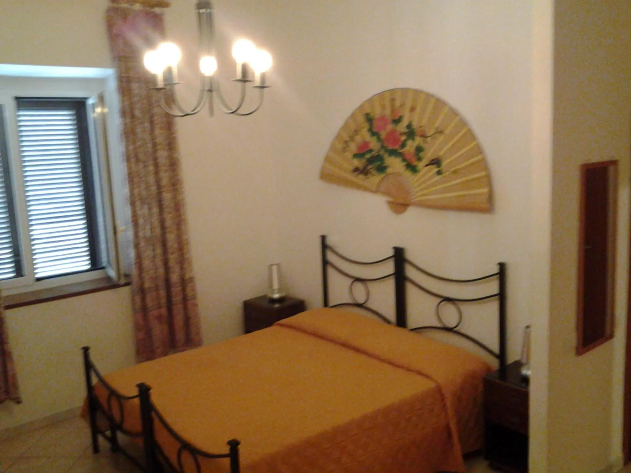 Bedroom, Bed in Hotel Touring