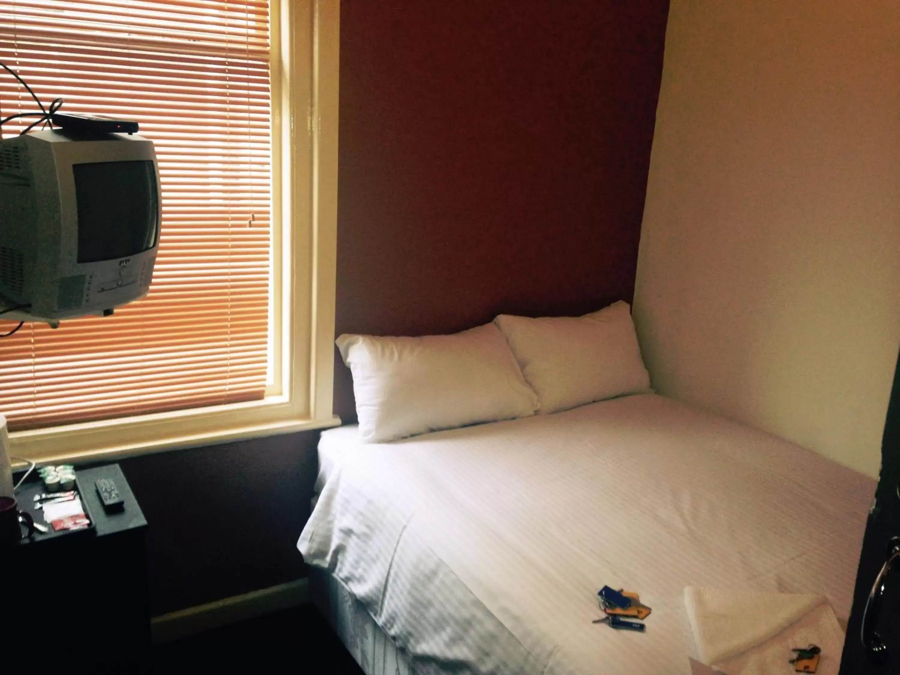 Bedroom, Bed in Peek-a-Booze - Budget Hotel - Adults Only