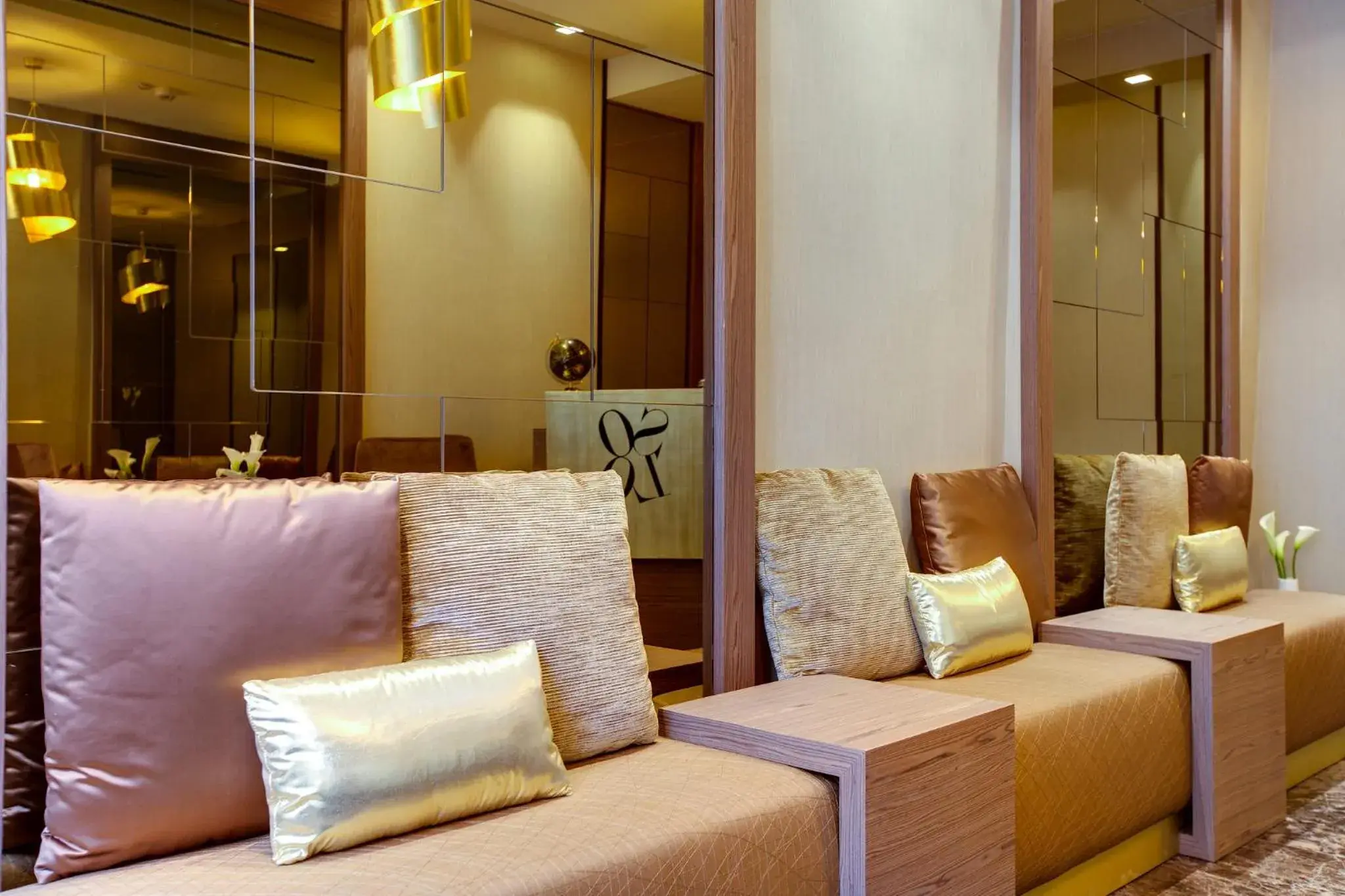Lobby or reception, Seating Area in Solo Experience Hotel