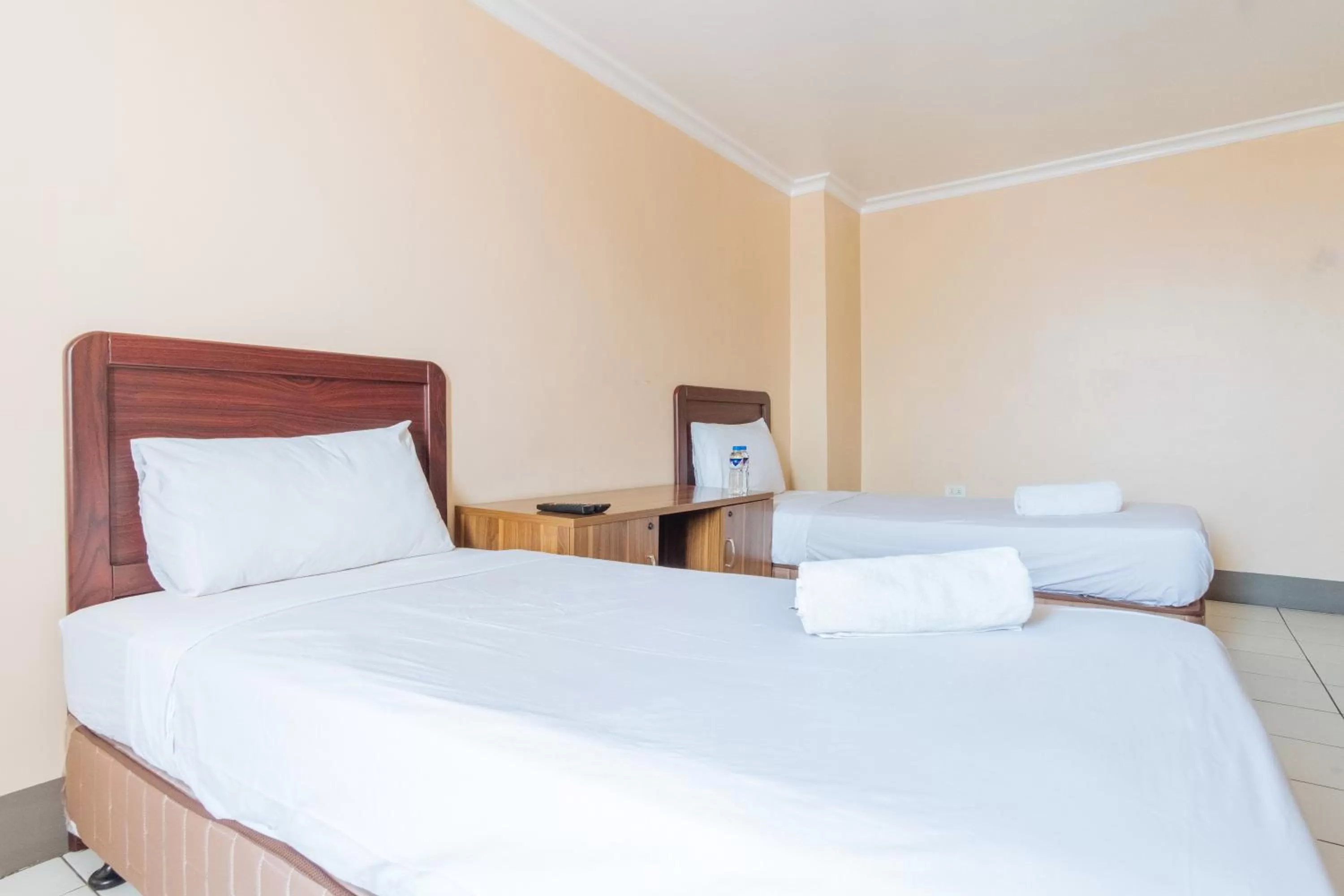 Bedroom, Bed in Dechmark Hotel