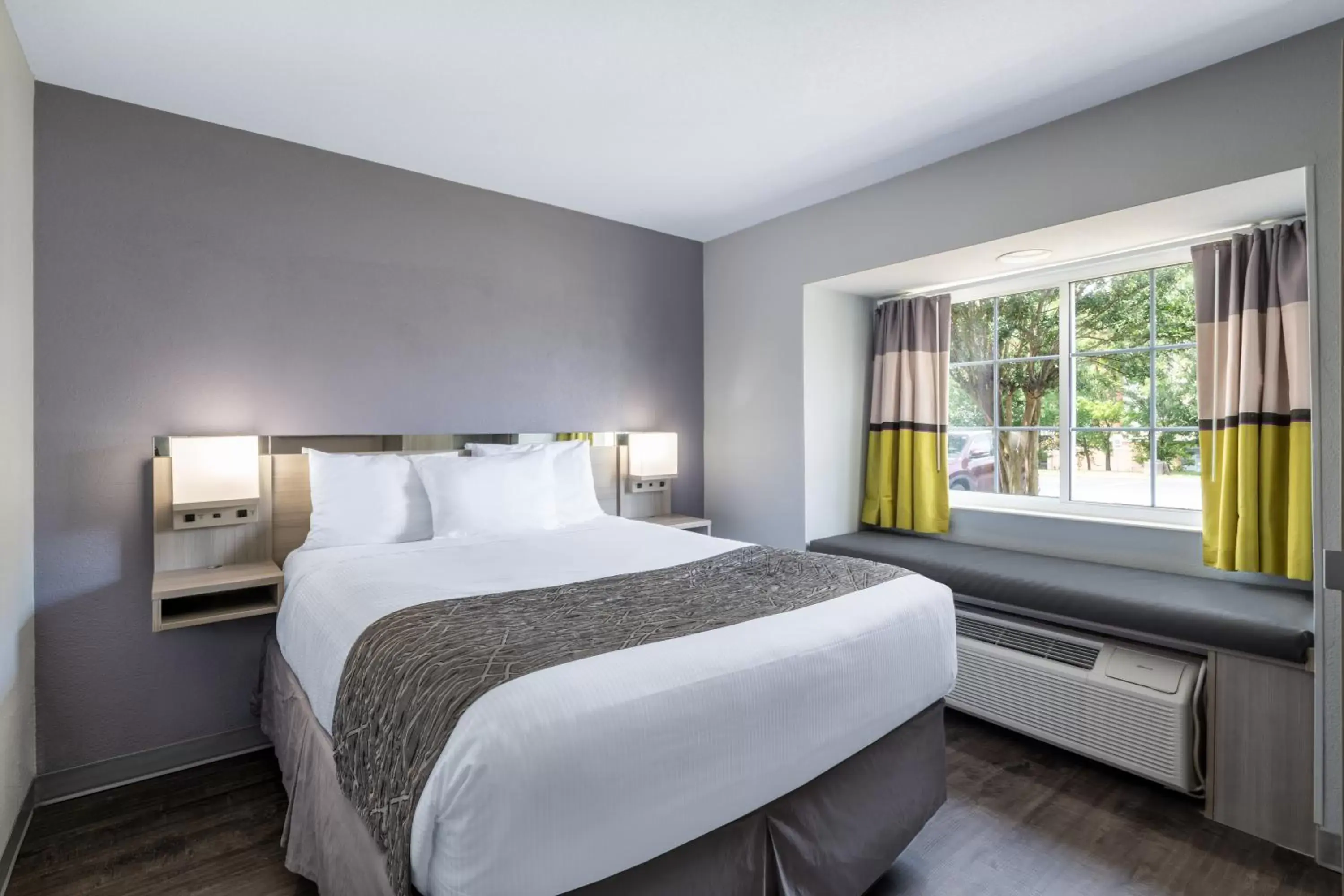 Bed in Microtel Inn by Wyndham Spartanburg Duncan
