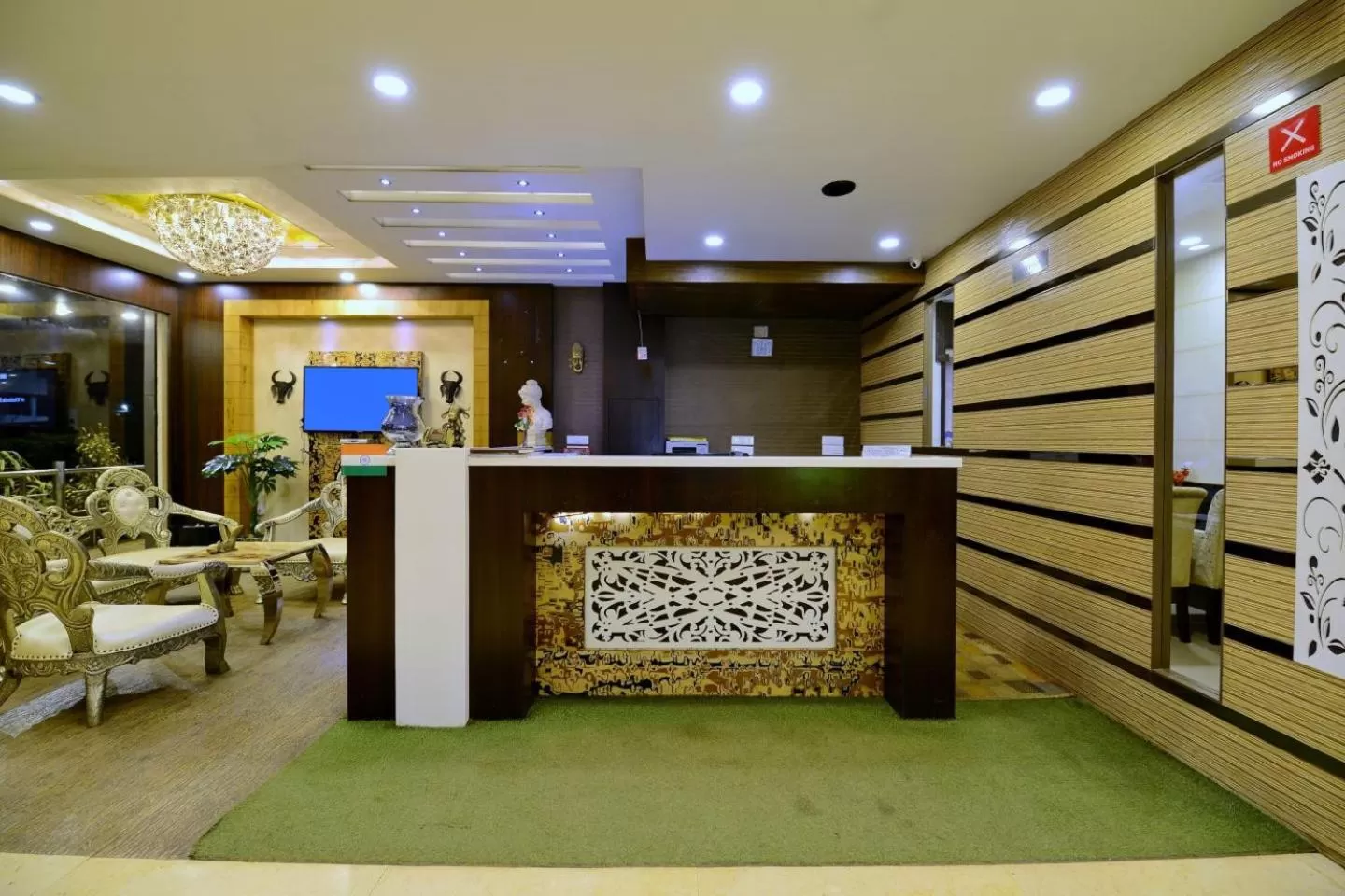 Lobby or reception in Hotel Floret Inn