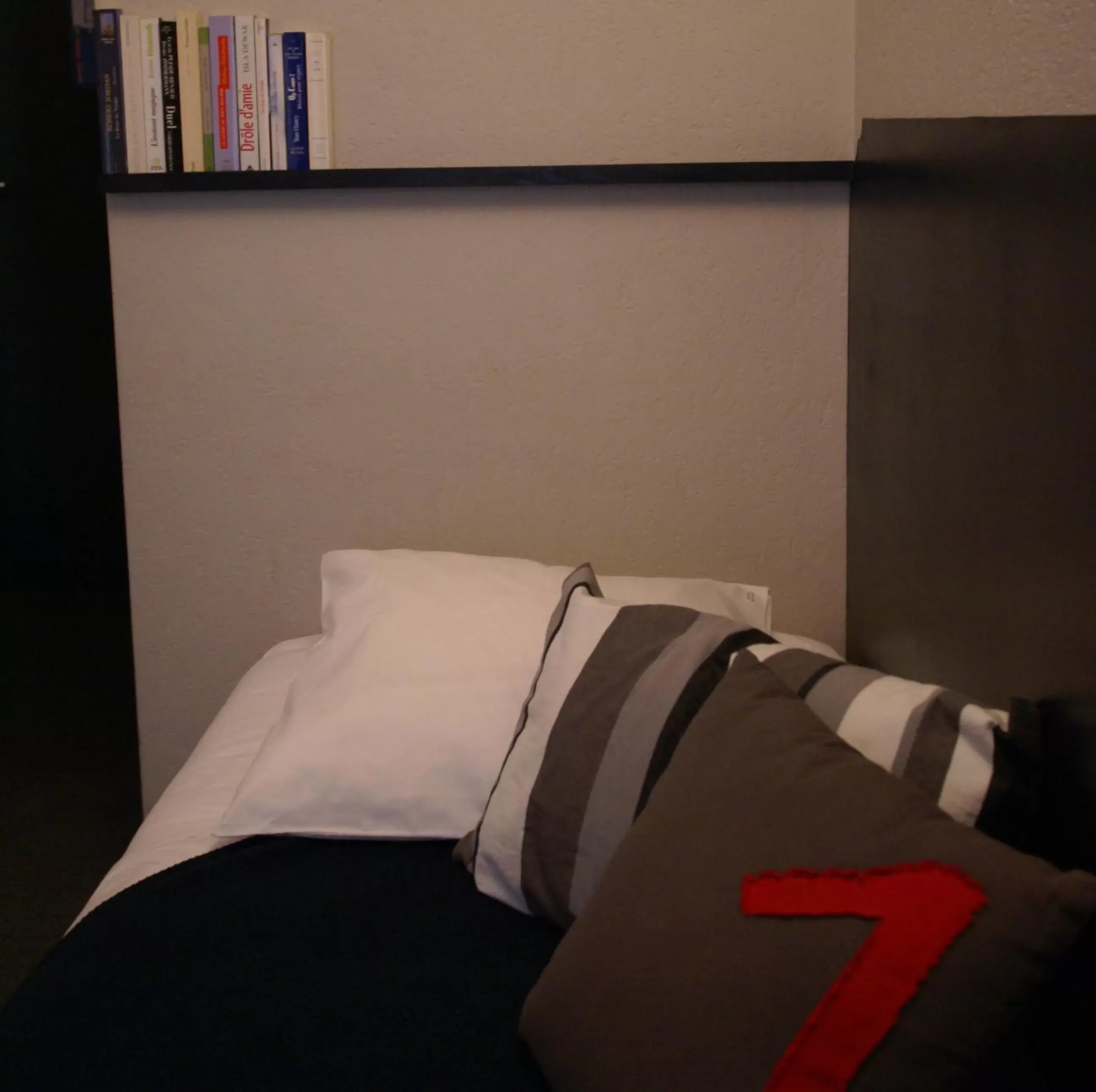 Bedroom, Bed in Hotel de la Placette Barcelonnette