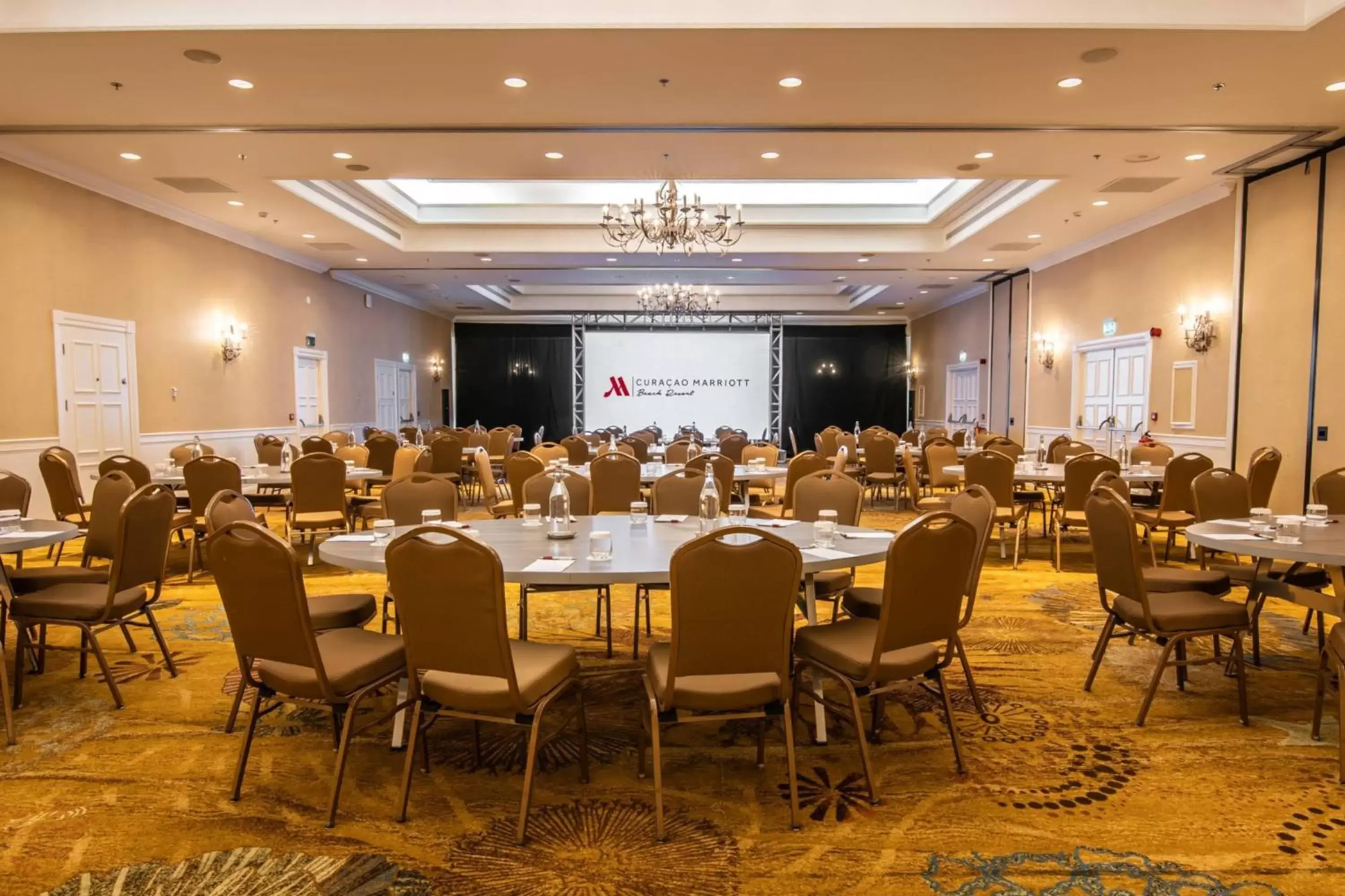 Meeting/conference room, Restaurant/Places to Eat in Curaçao Marriott Beach Resort