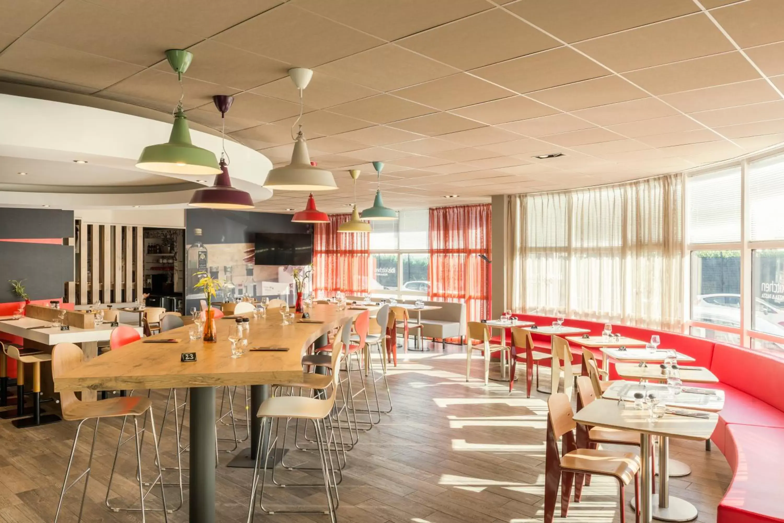 Restaurant/Places to Eat in ibis Le Havre Centre