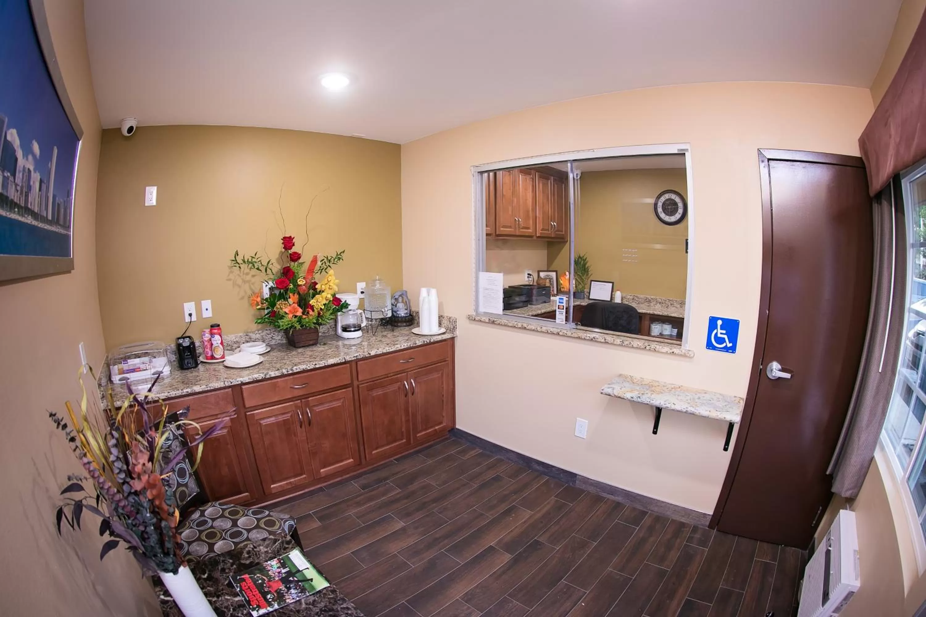Coffee/tea facilities in GAREY MOTEL