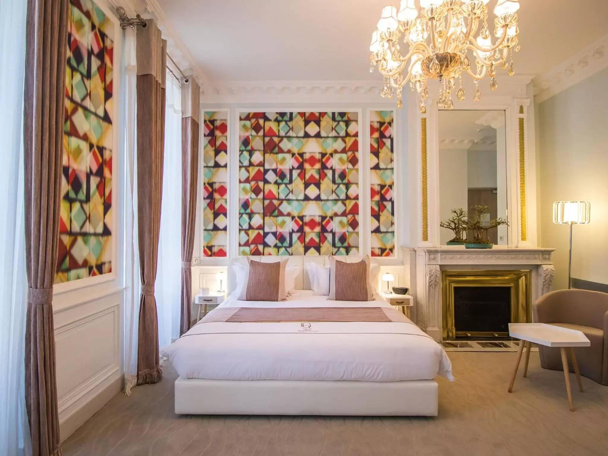 Photo of the whole room, Bed in Hotel des Quinconces Bordeaux Centre