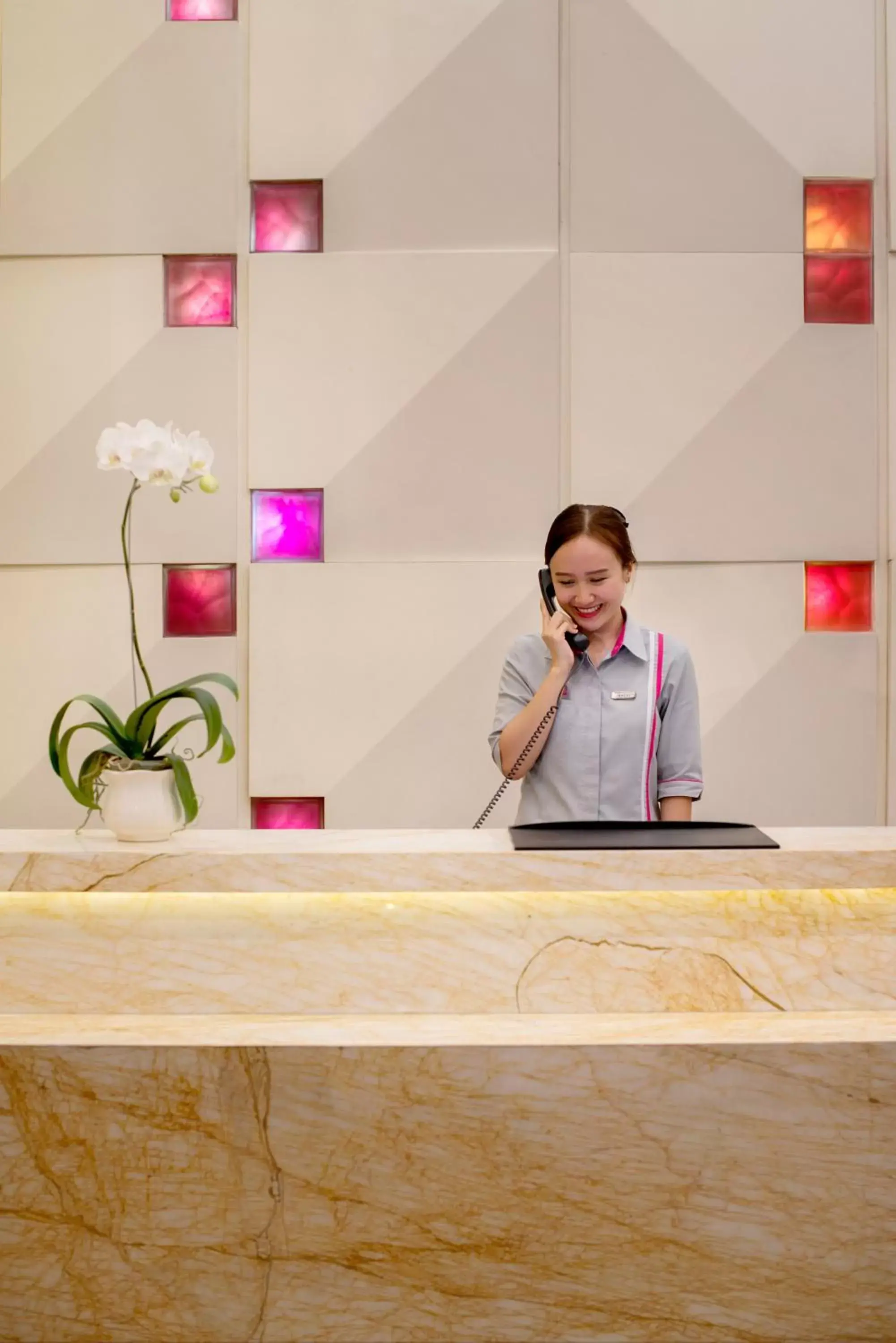 Staff, Lobby/Reception in favehotel Puri Indah Jakarta