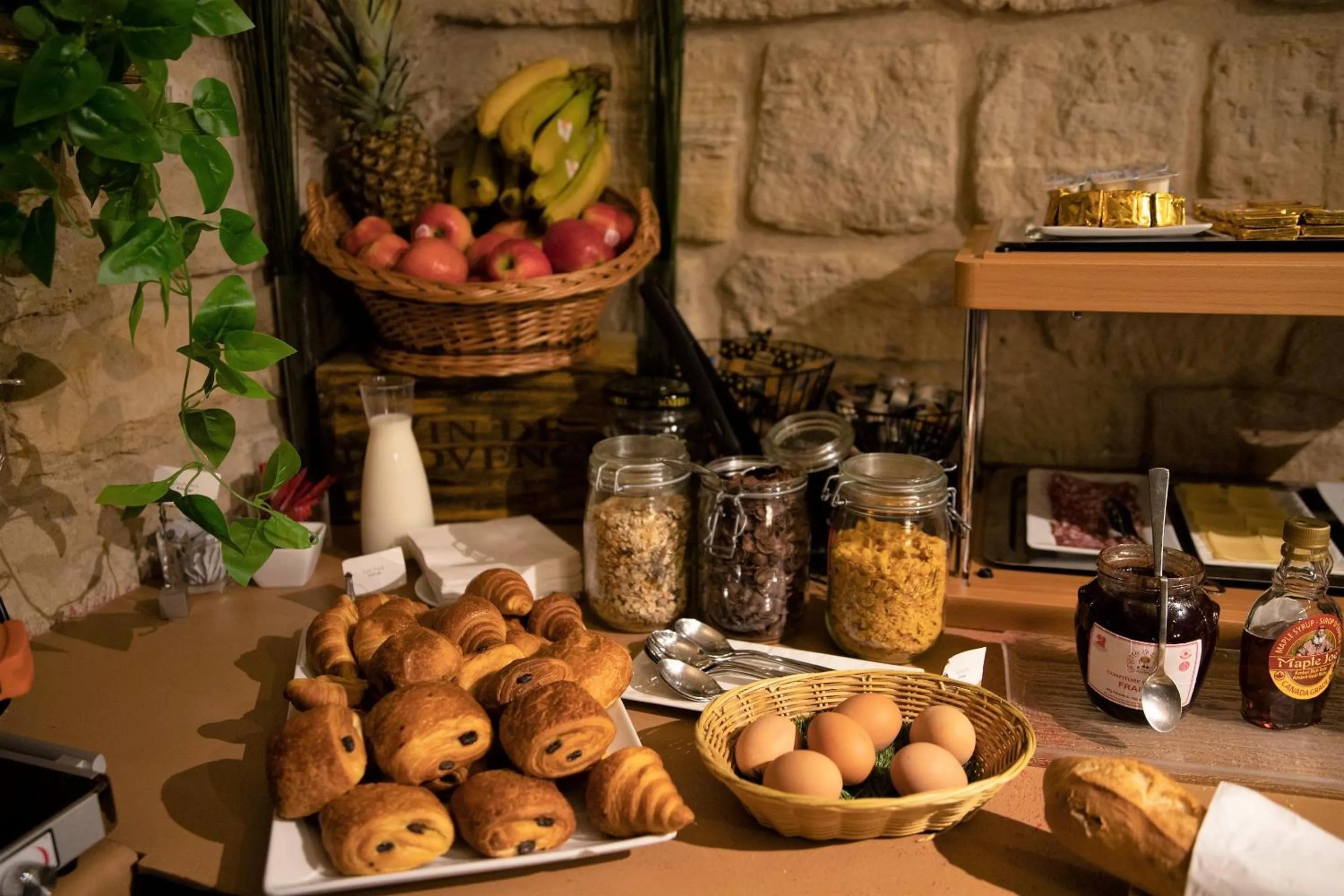 Food in Hôtel du Théâtre by Patrick Hayat