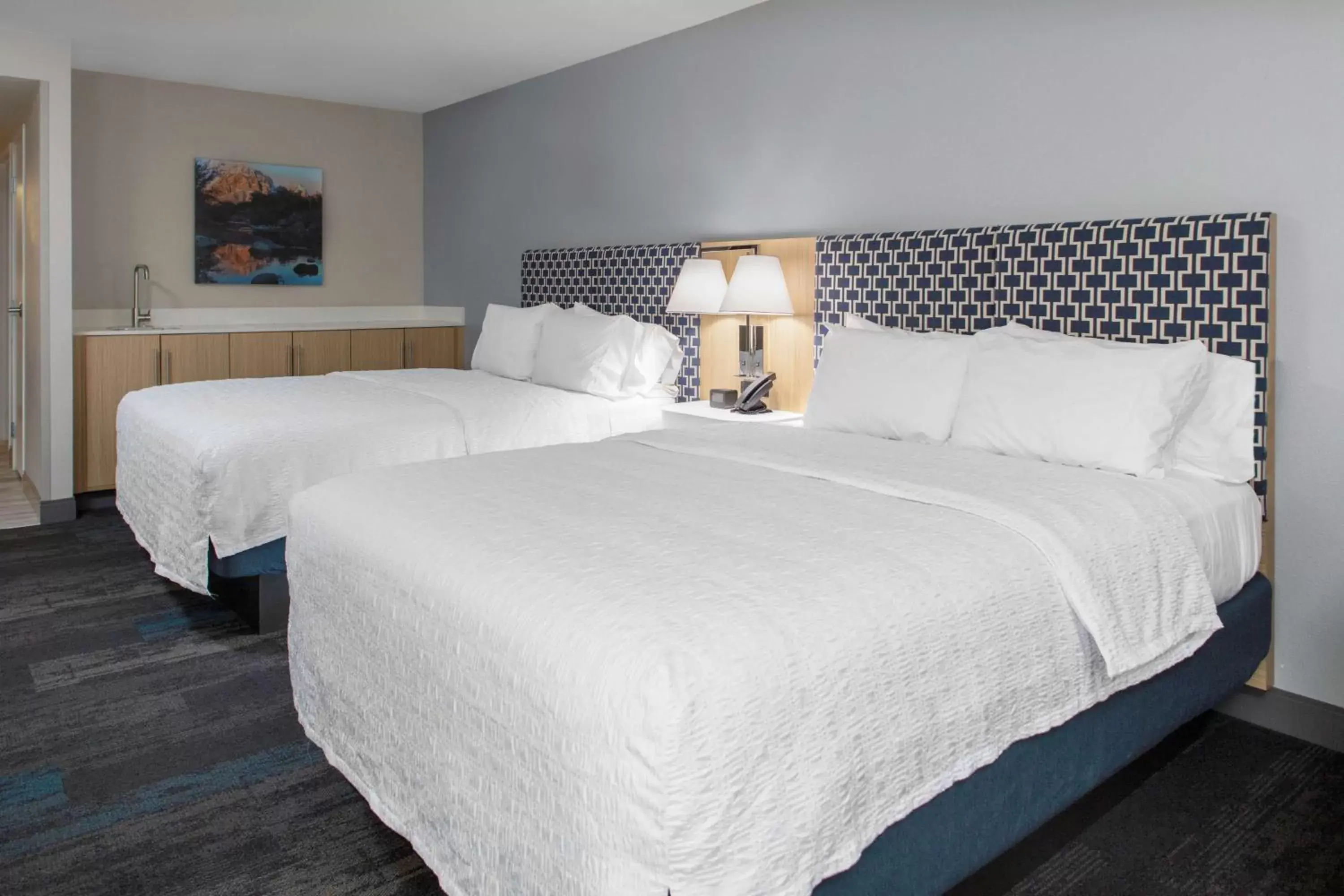 Bed in Hampton Inn Las Vegas/Summerlin