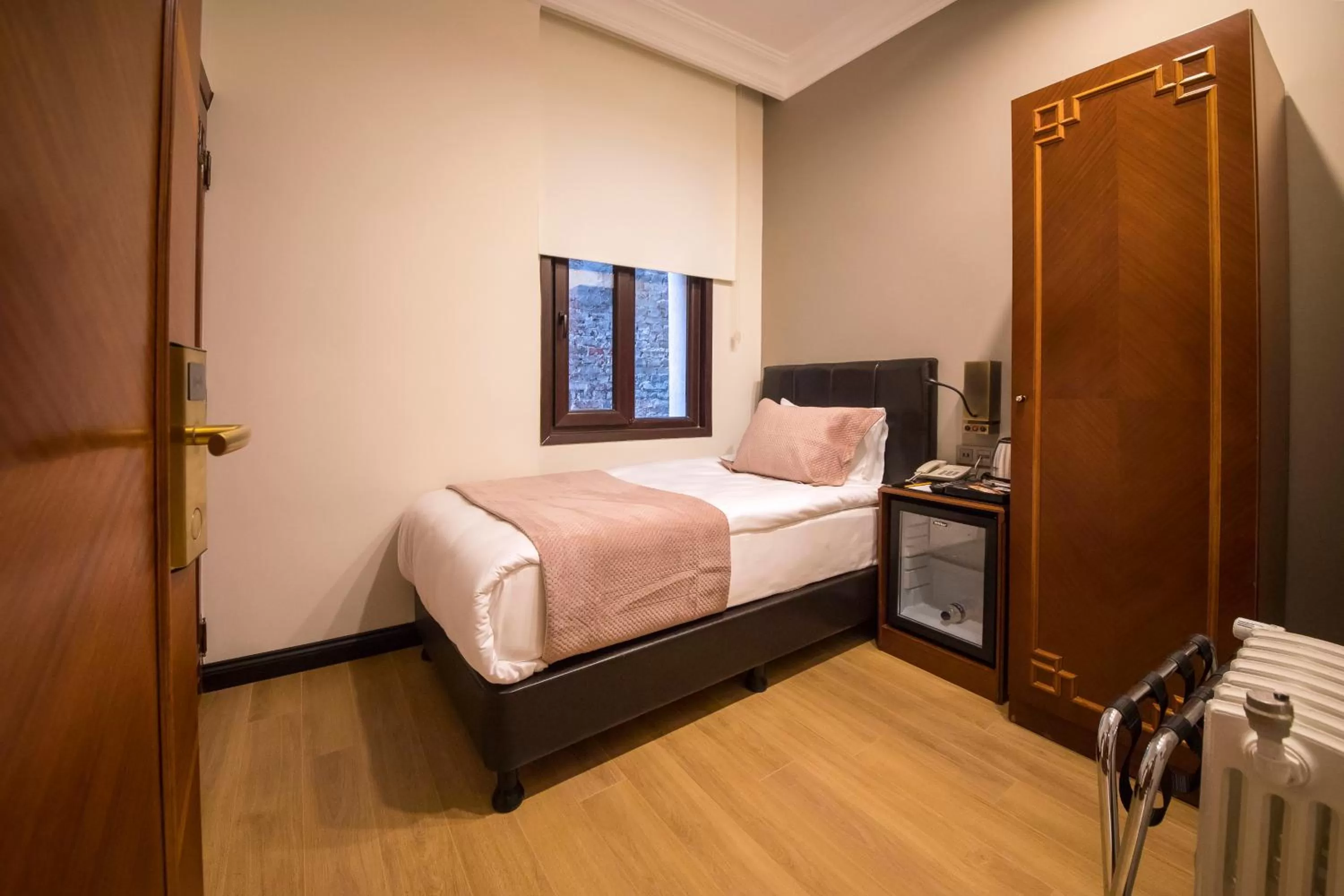 Bed in Vardar Palace Hotel - Special Category