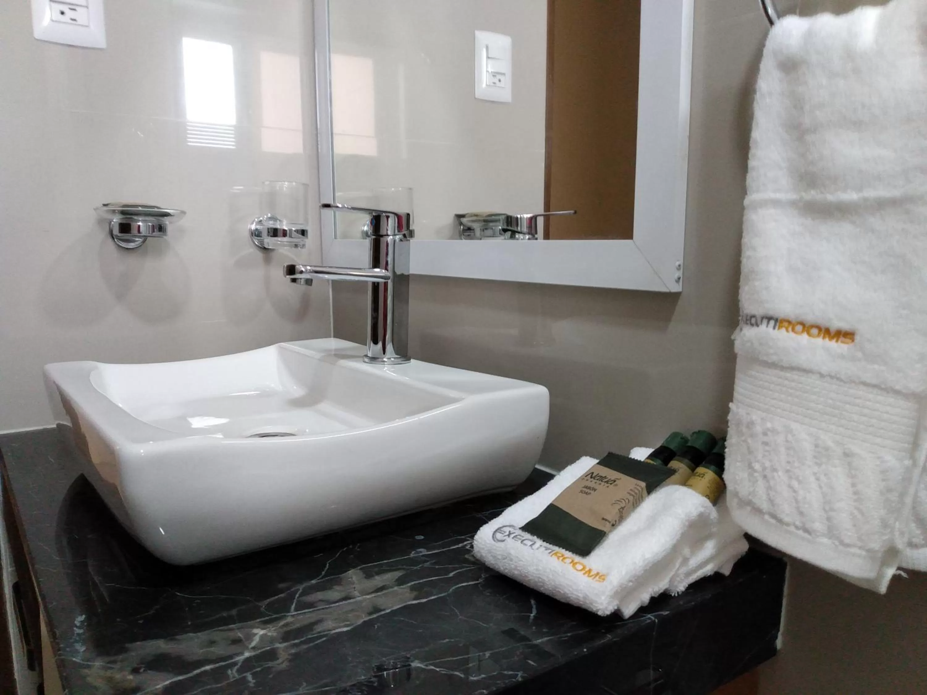 Bathroom in EXECUTIROOMS VERACRUZ