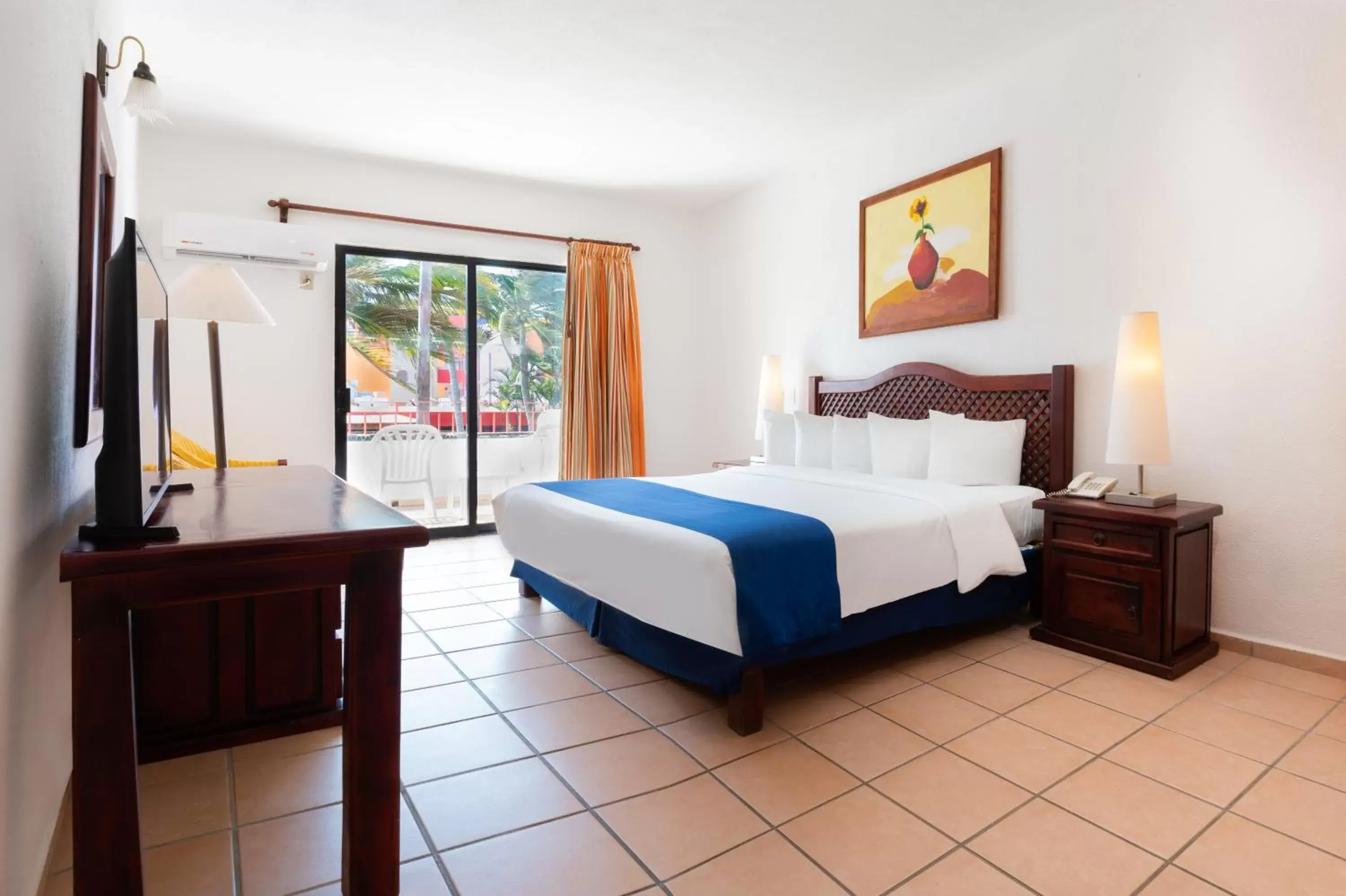 View (from property/room), Bed in Royal Decameron Complex - All Inclusive