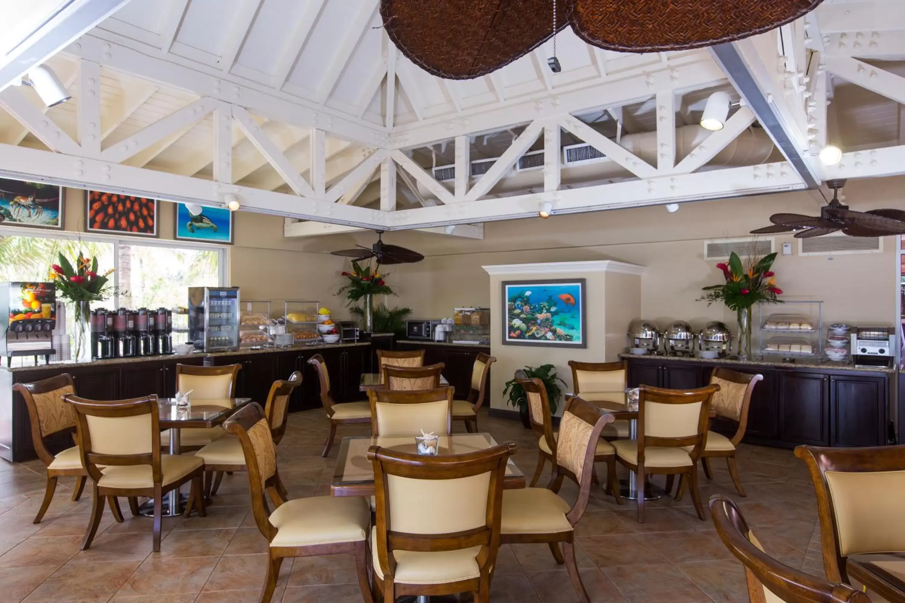 Restaurant/places to eat in Comfort Suites Paradise Island Restaurant/places to eat in Comfort Suites Paradise Island