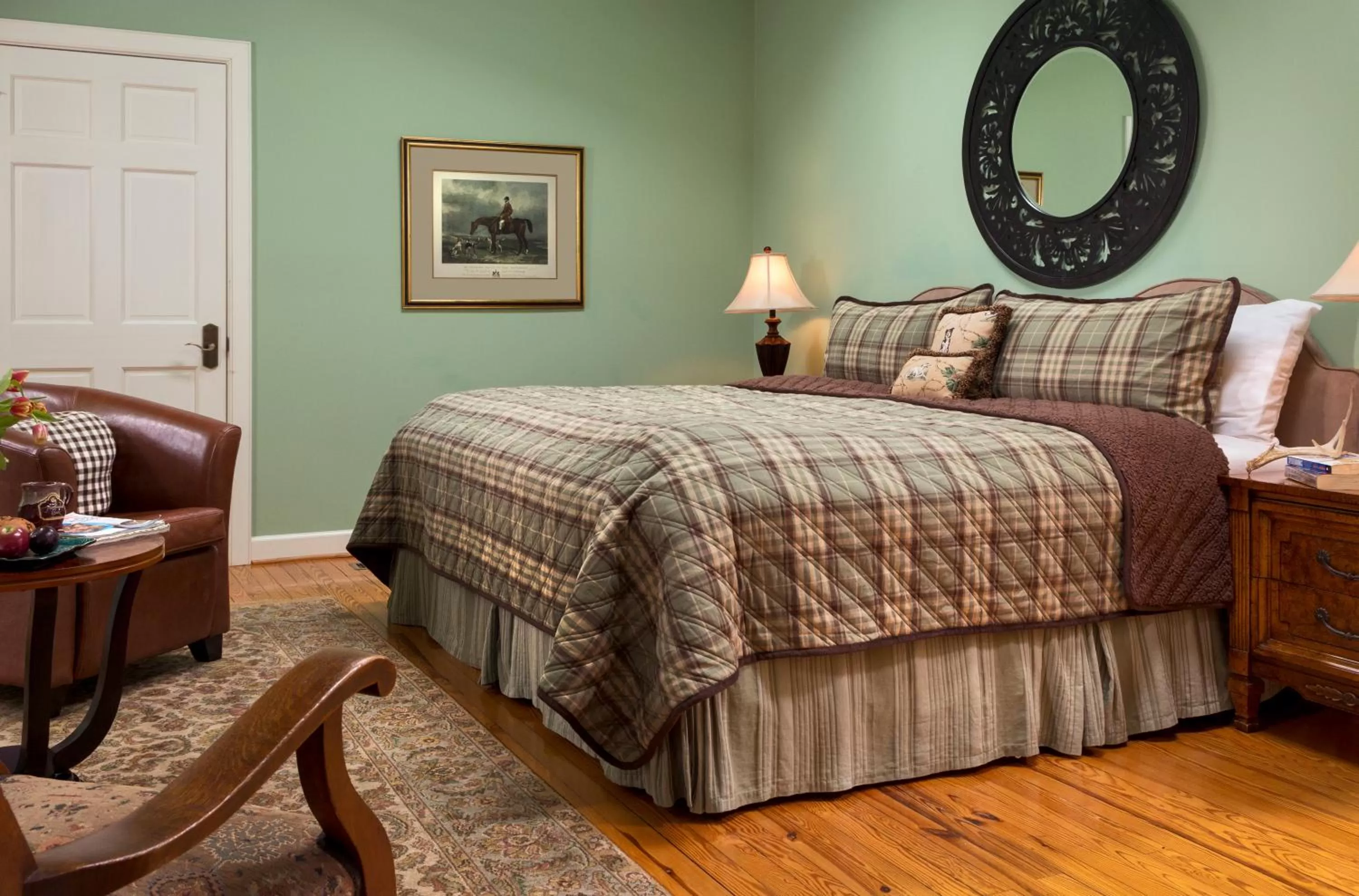 Bed in Inn at Huntingfield Creek