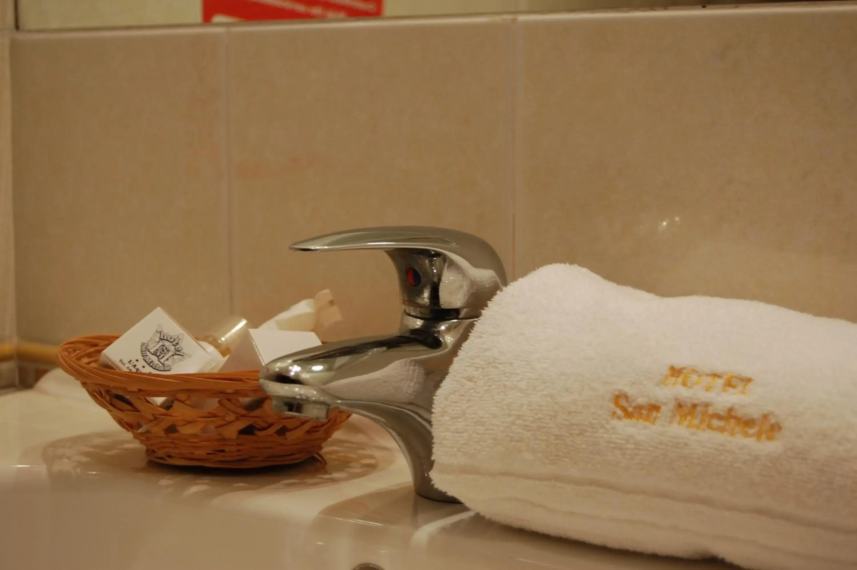 Bathroom in Hotel San Michele