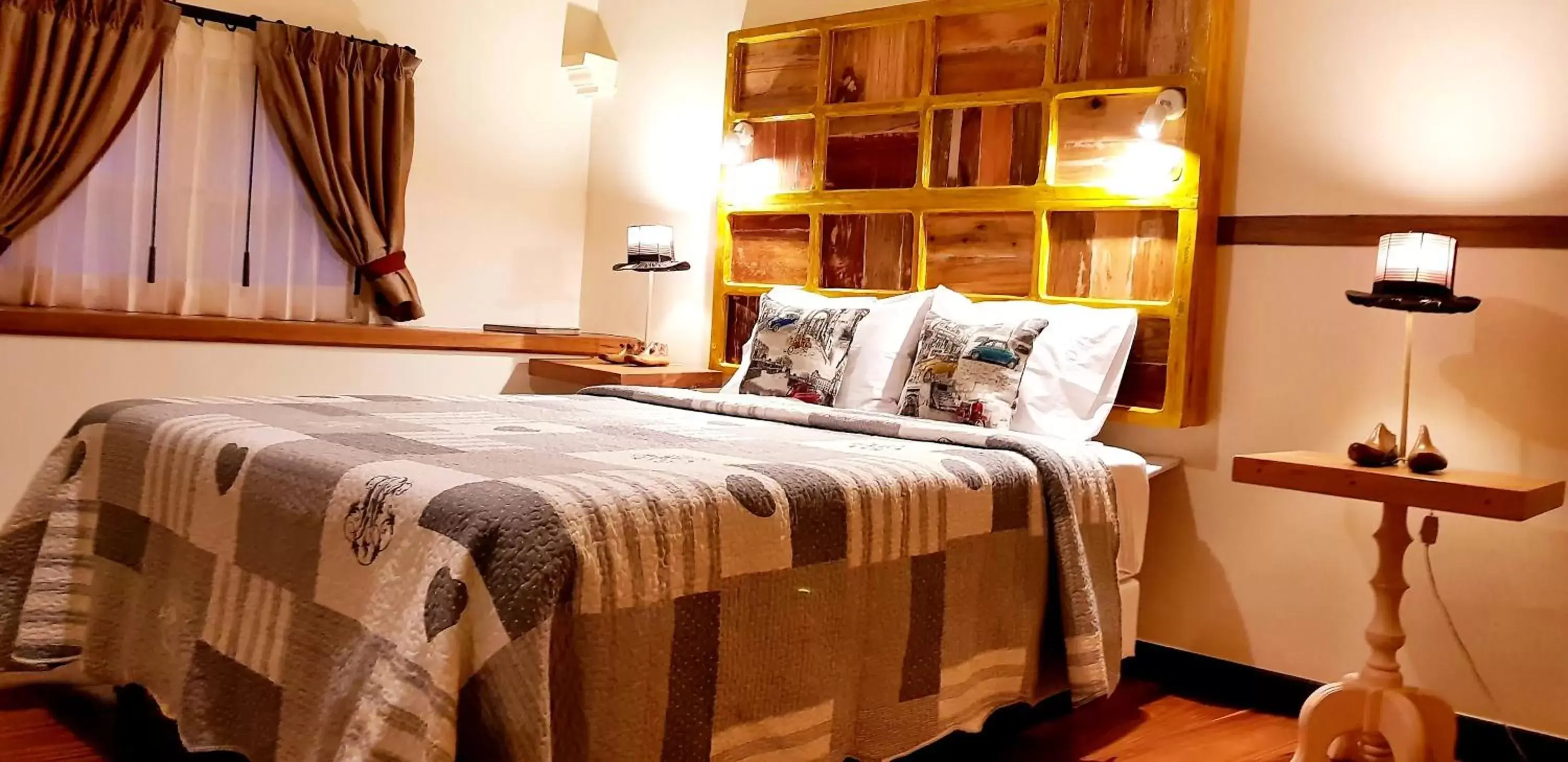 Bedroom, Bed in Old Town Quito Suites, Apartments & Boutique Hotel