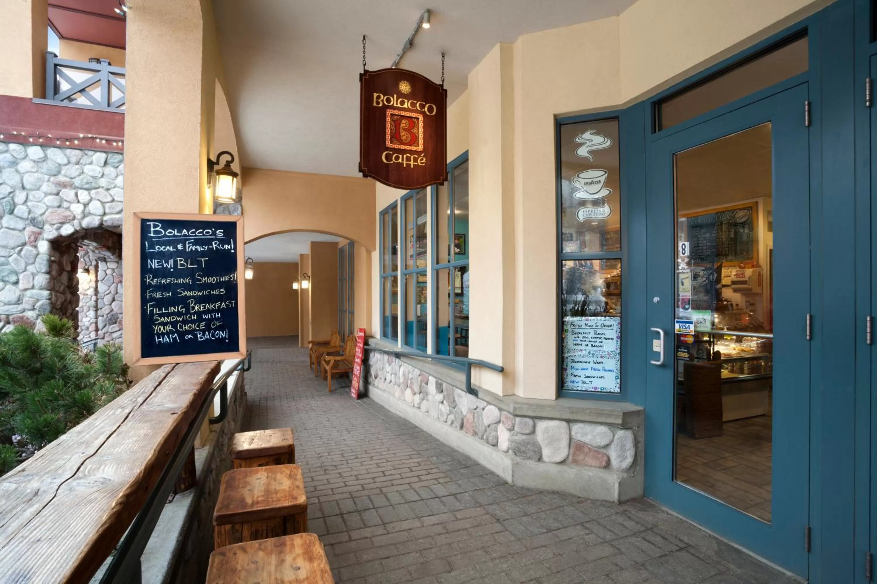 Restaurant/places to eat in Sundance Lodge