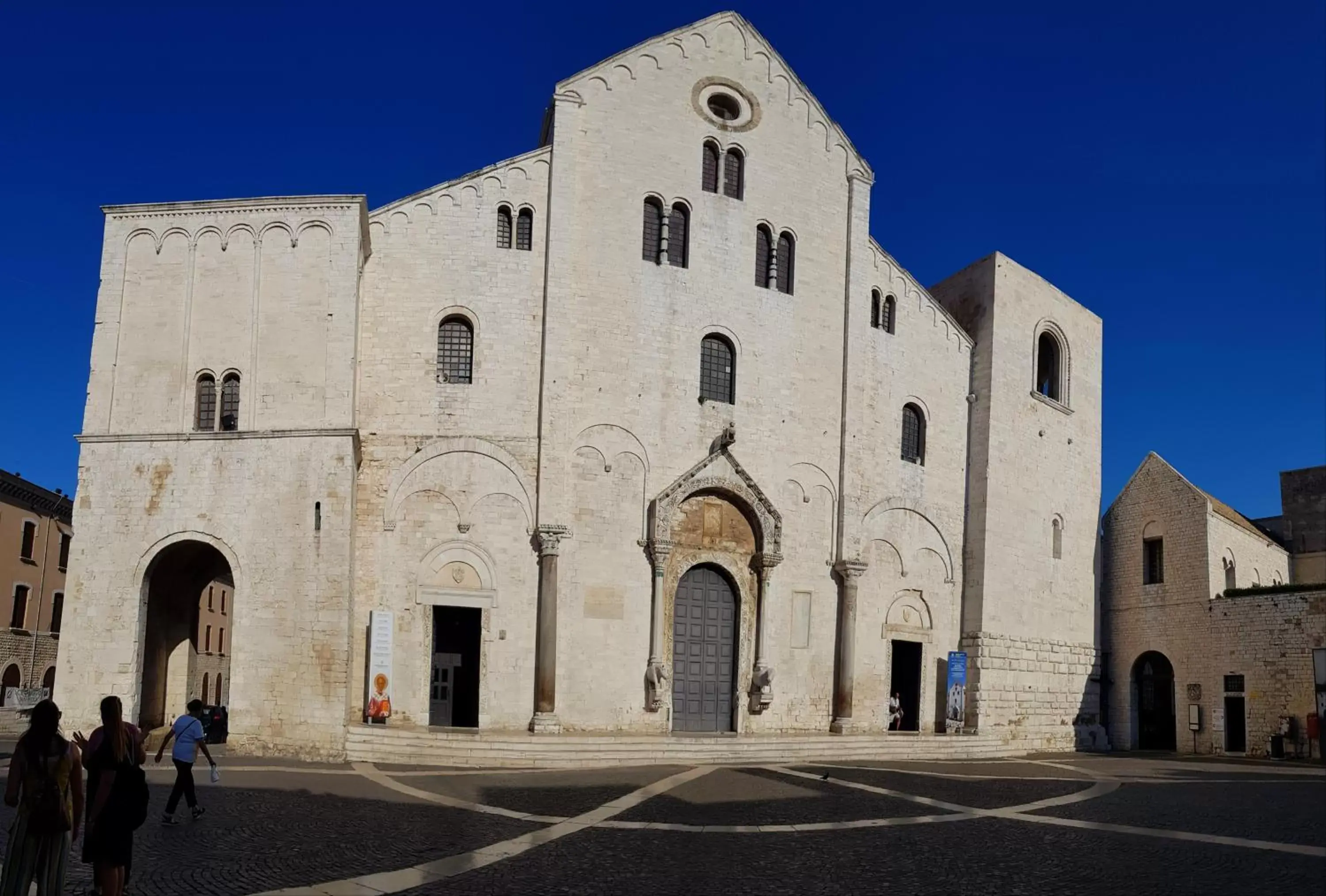 Nearby landmark, Property Building in BeB Bari Napoli