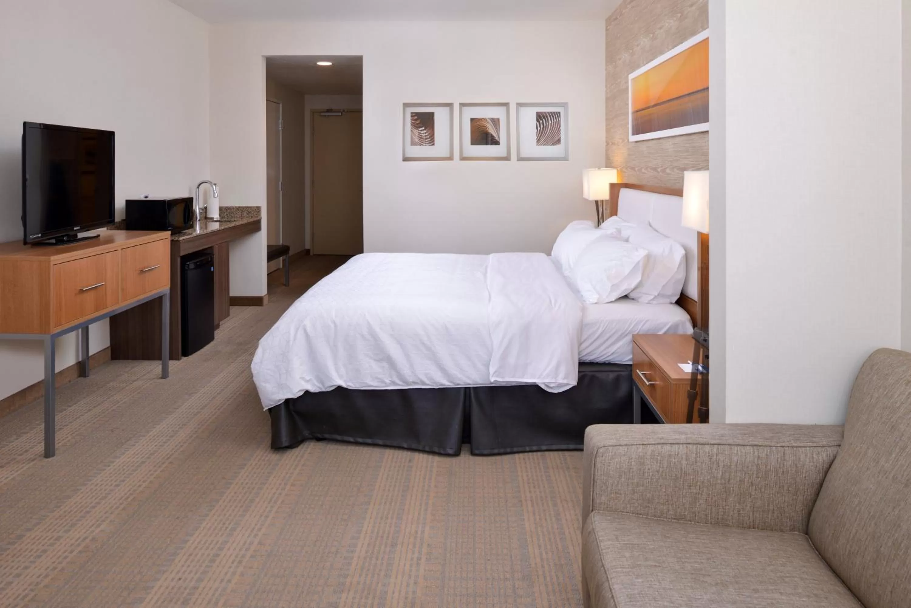 Photo of the whole room, Bed in Holiday Inn Express Pocatello by IHG