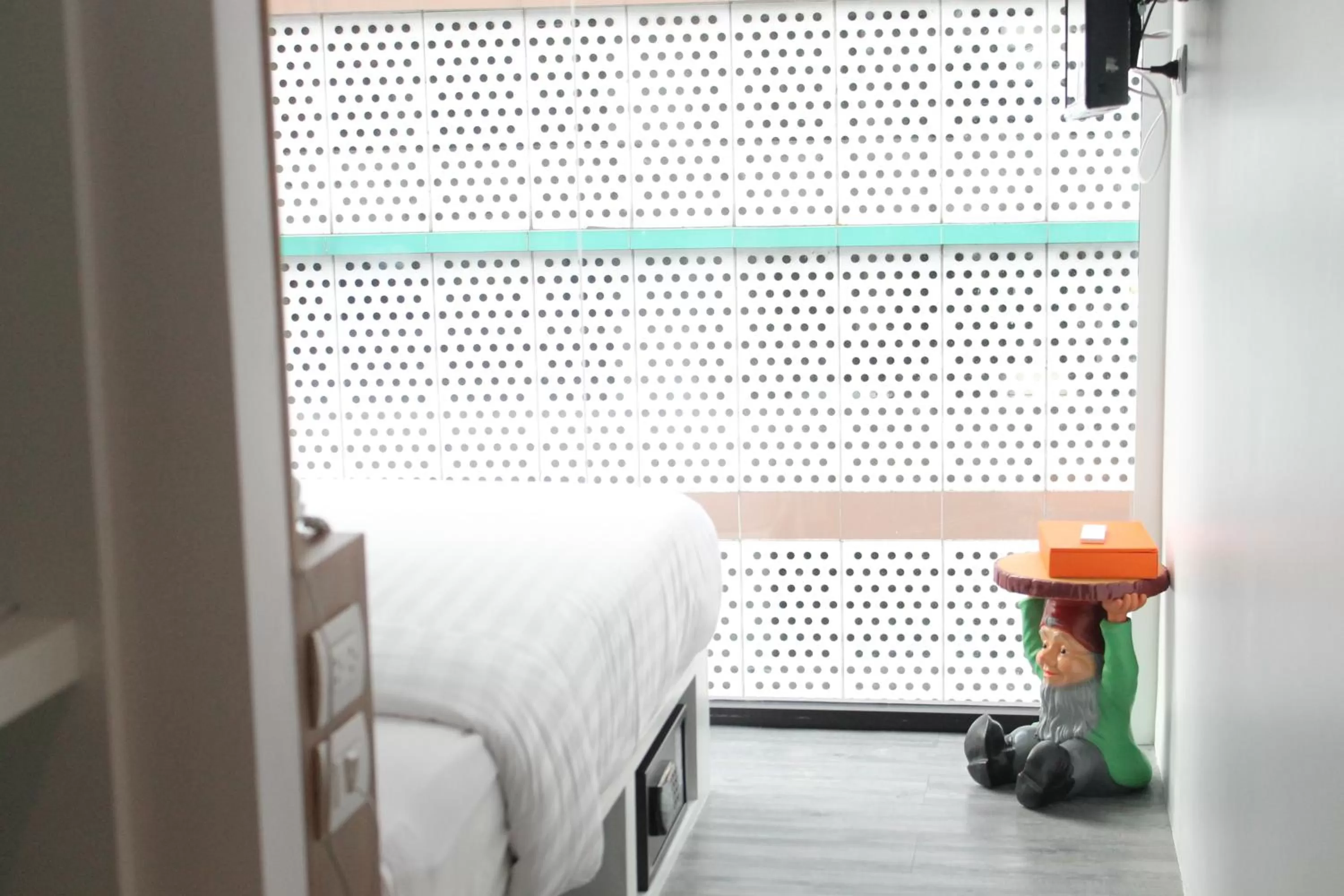 Bedroom, Bed in S Box Sukhumvit Hotel