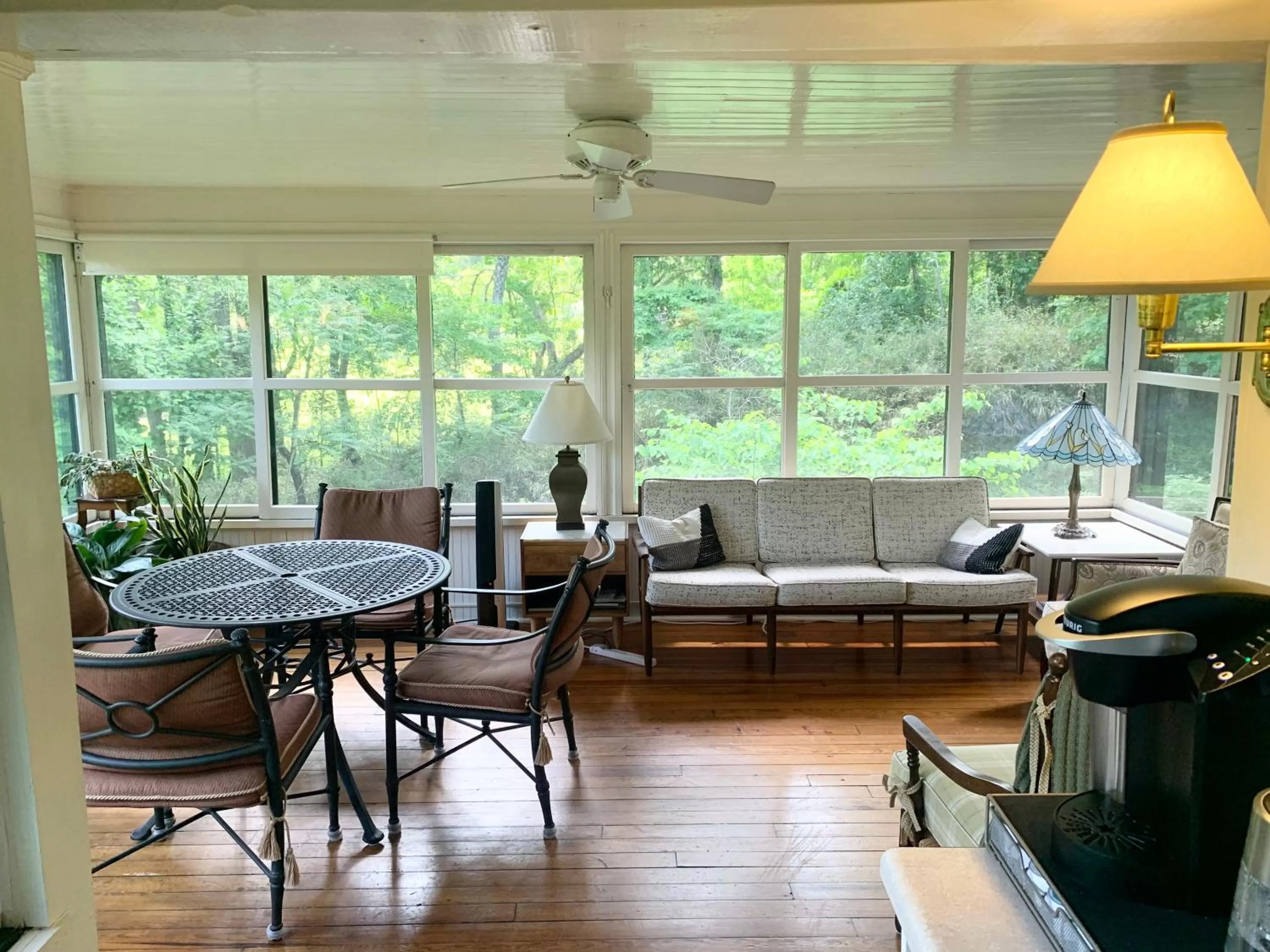 Seating area in Pinecrest Bed & Breakfast