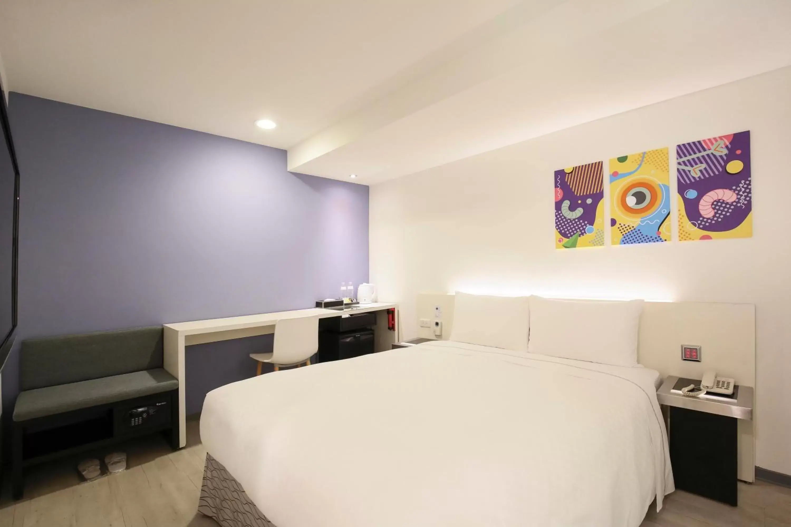 Photo of the whole room, Bed in CityInn Hotel Taipei Station Branch II