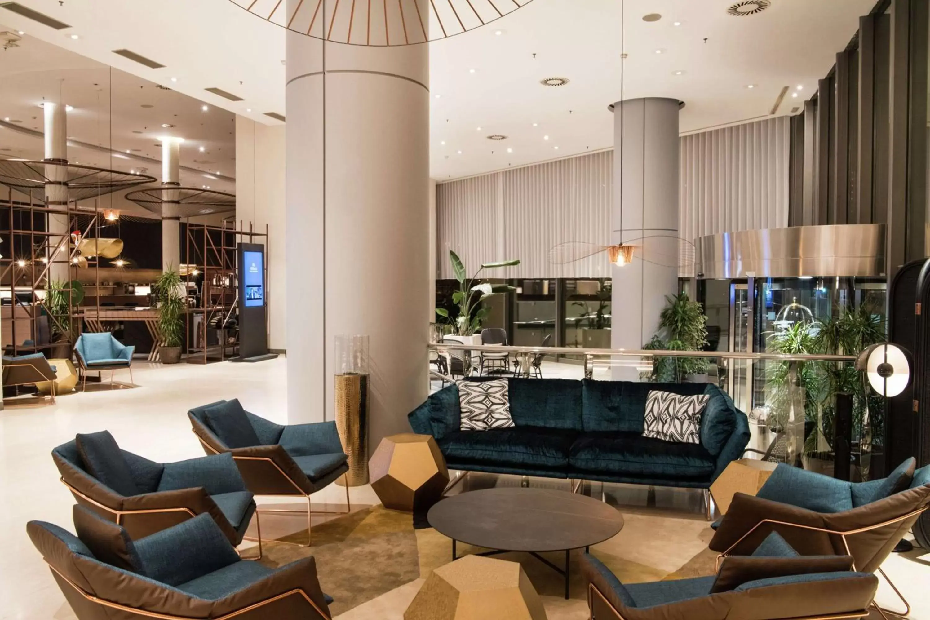 Lobby or reception, Lounge/Bar in Hilton Diagonal Mar Barcelona