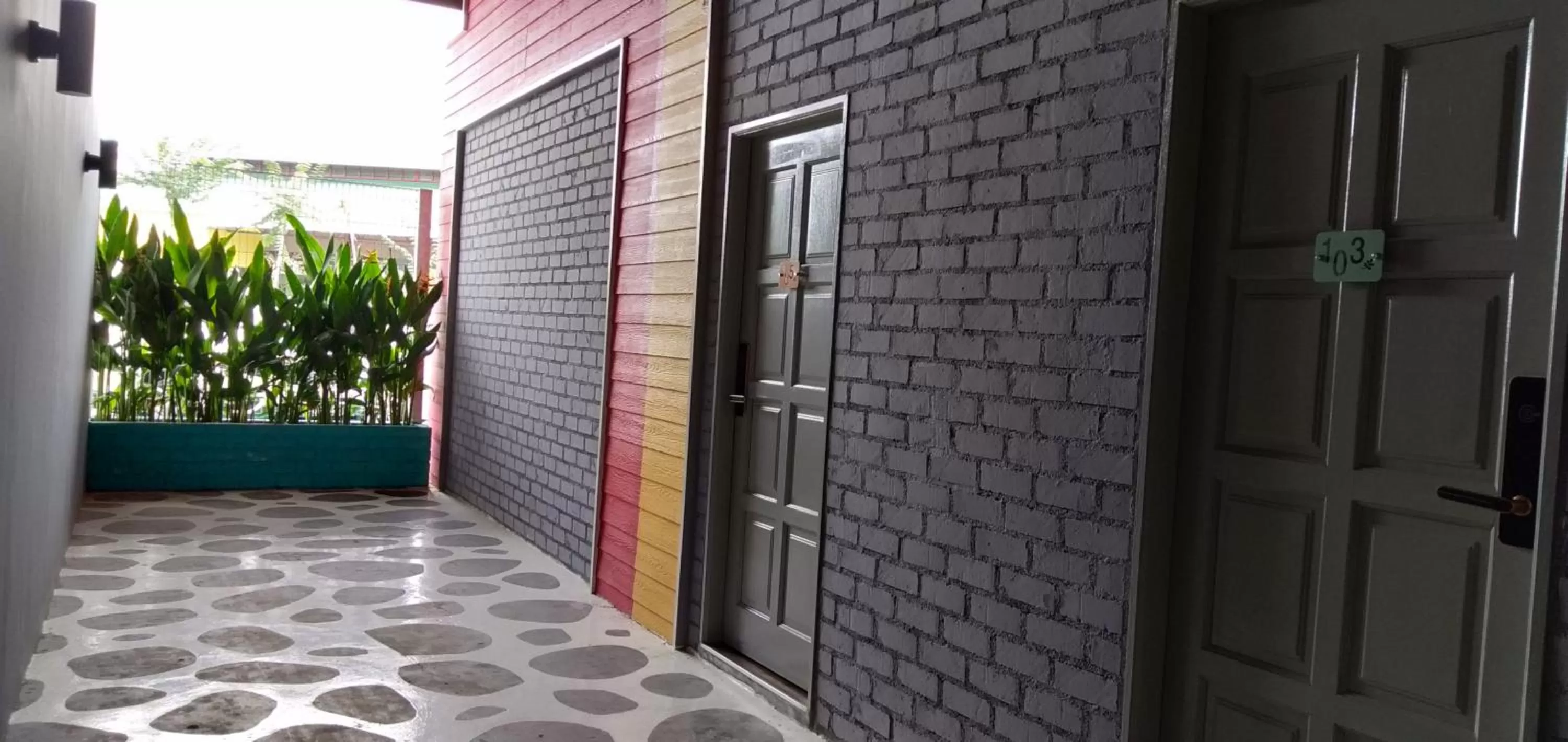 THE WOOD BOUTIQUE HOTEL