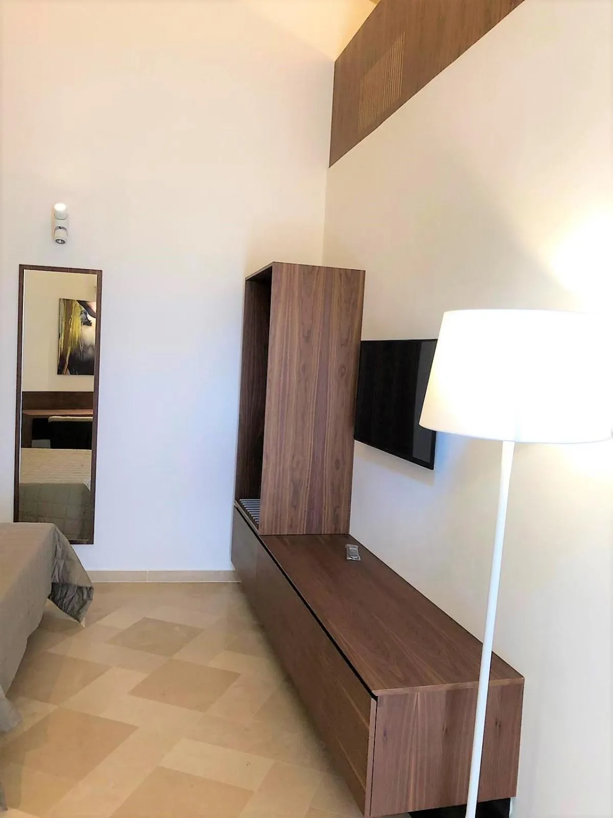 TV and multimedia in Albergo Del Sedile