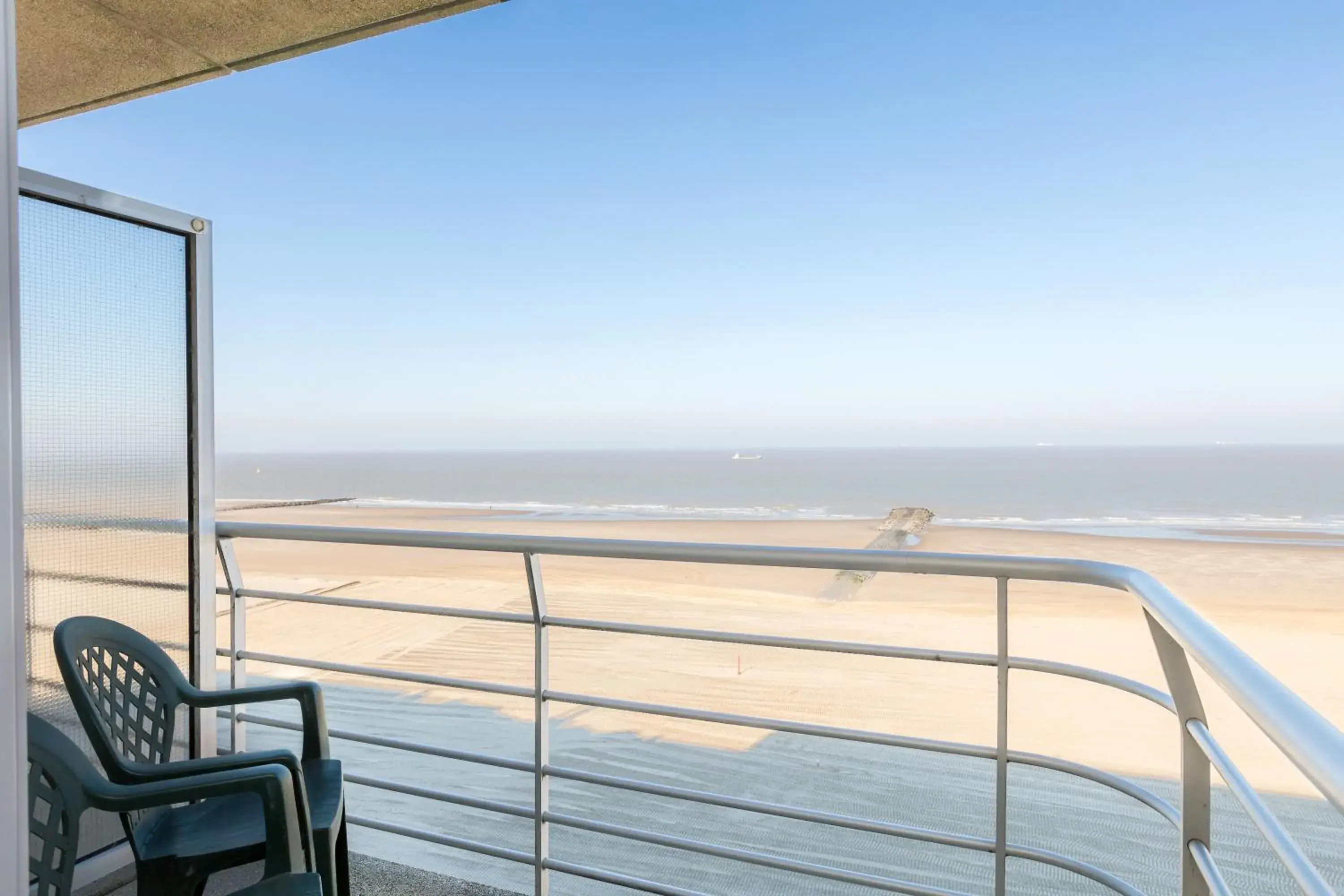 Sea view, Balcony/Terrace in Aparthotel Blankenberge