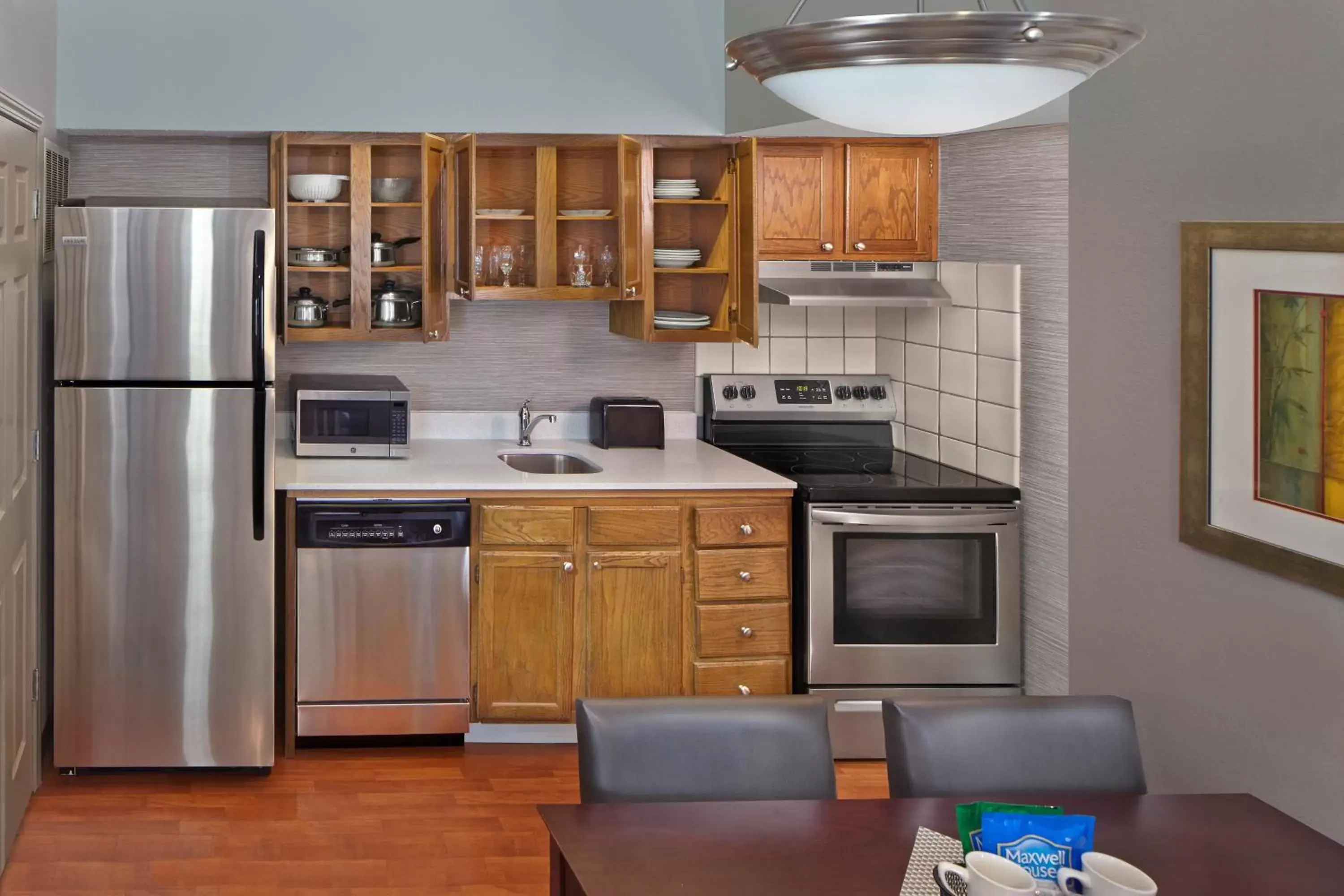 Kitchen or kitchenette, Kitchen/Kitchenette in New Haven Village Suites
