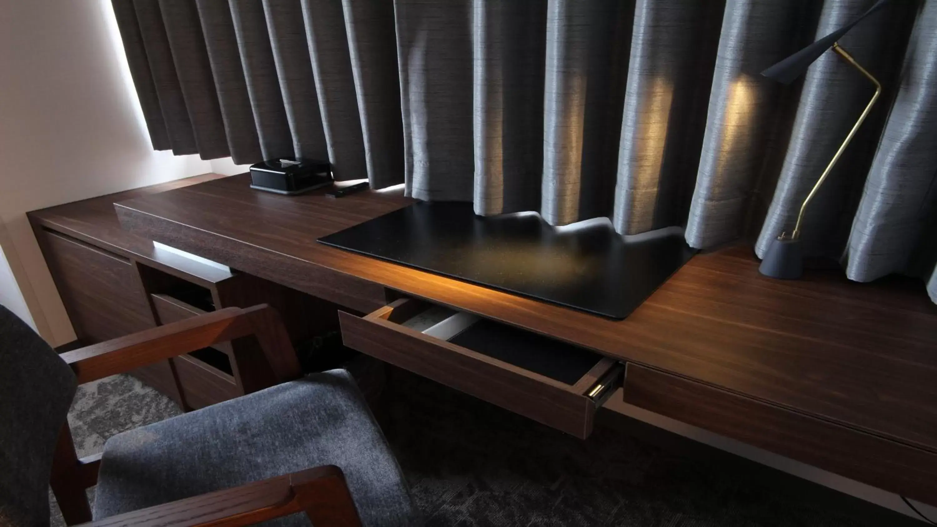 Standard King Room - single occupancy - High Floor/Non-Smoking in ANA Holiday Inn Sendai by IHG Standard King Room - single occupancy - High Floor/Non-Smoking in ANA Holiday Inn Sendai by IHG