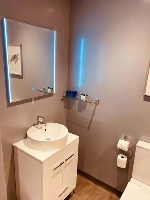 Bathroom in Hotel Victoria